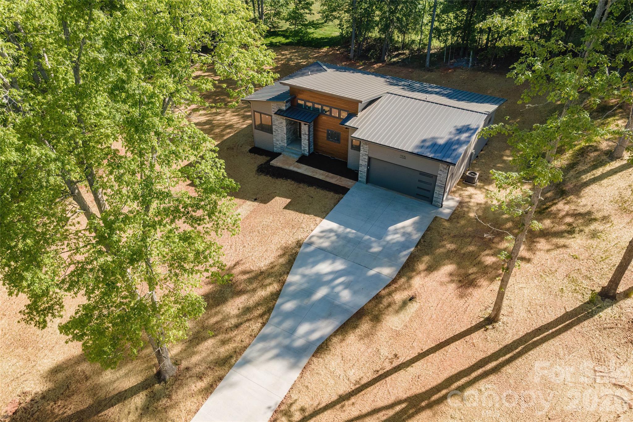 255 Hunters Trace Property Photo 13