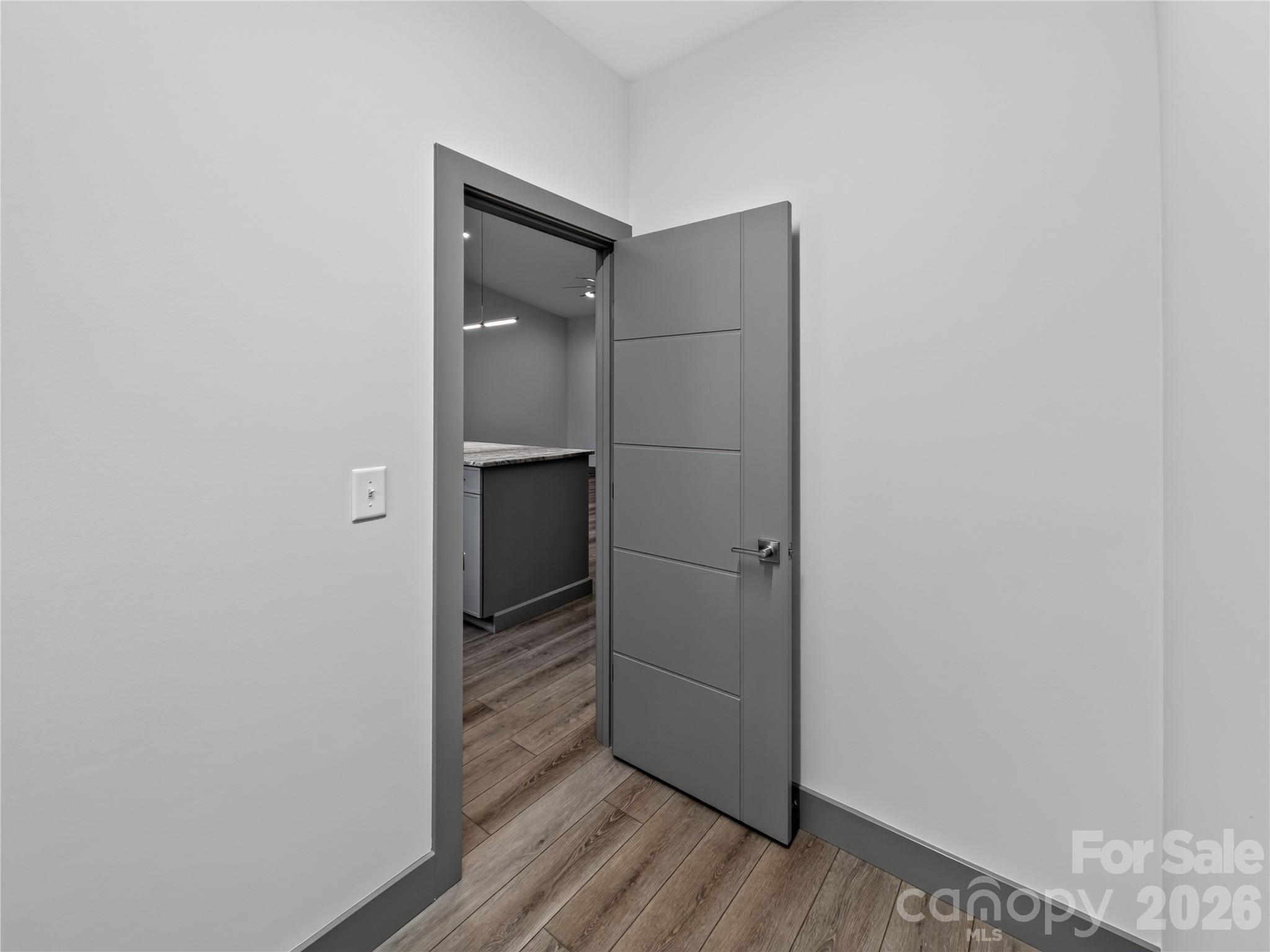 255 Hunters Trace Property Photo 14