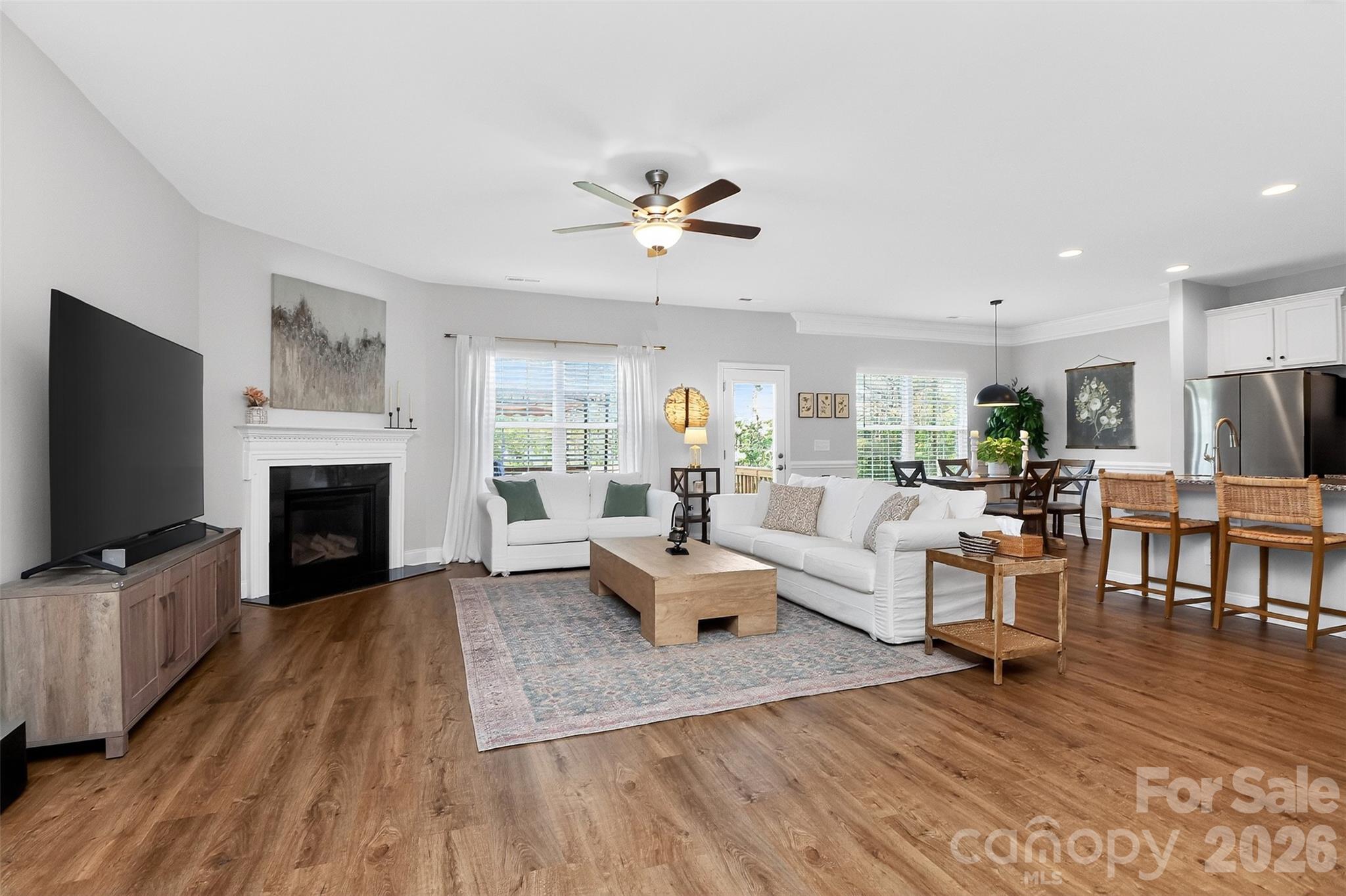 413 Colton Street Property Photo 1