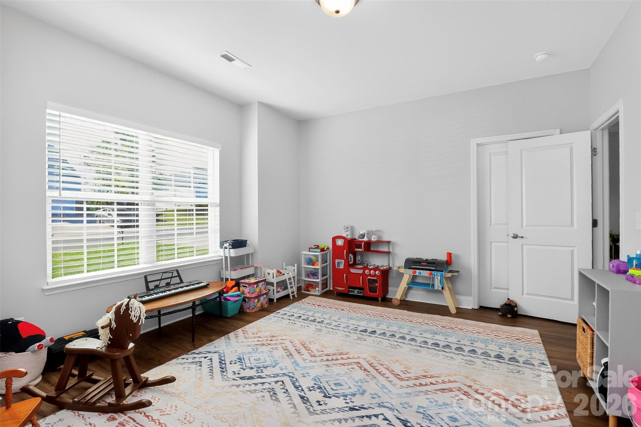 413 Colton Street Property Photo 23