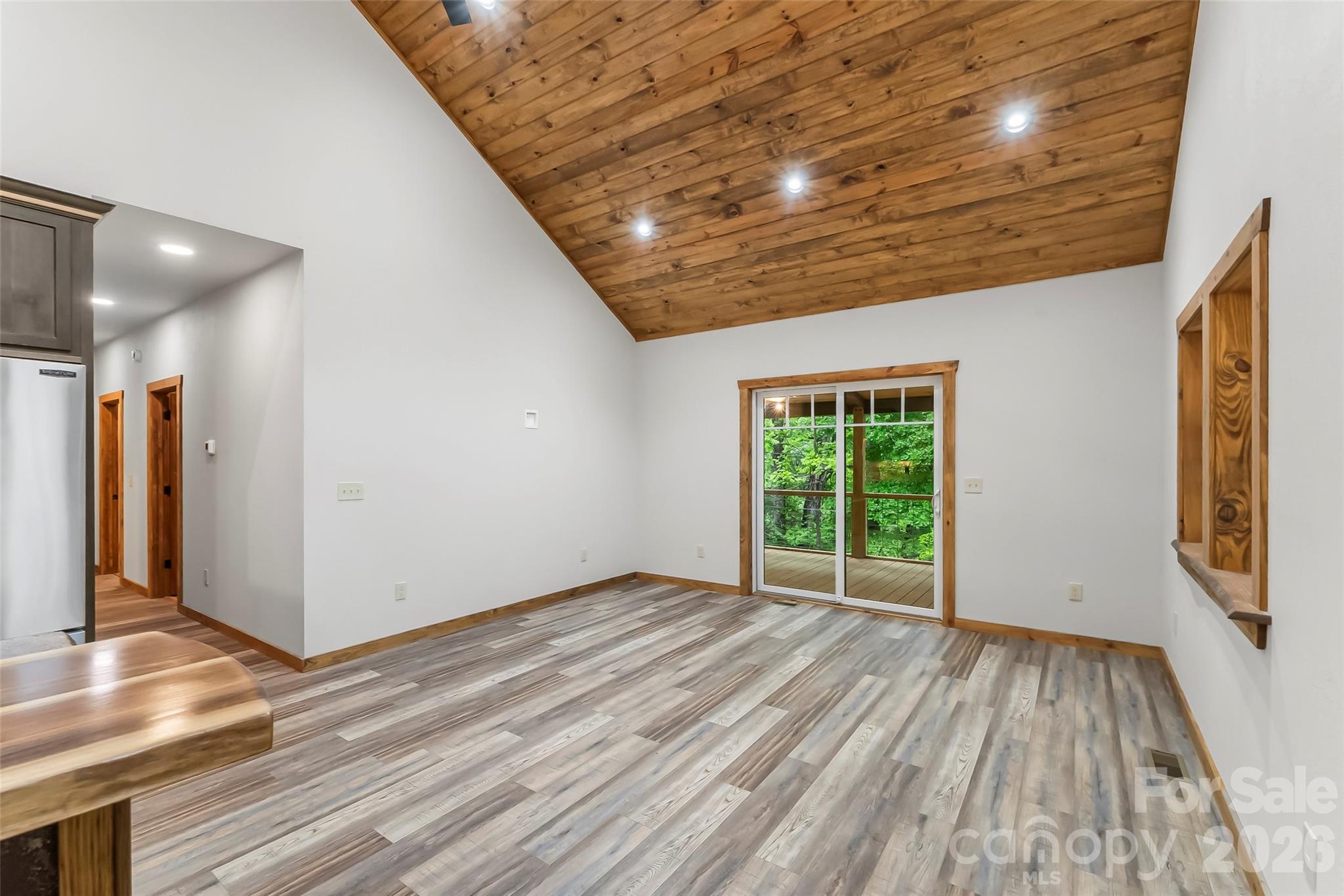 1737 Newfound Road Property Photo 9