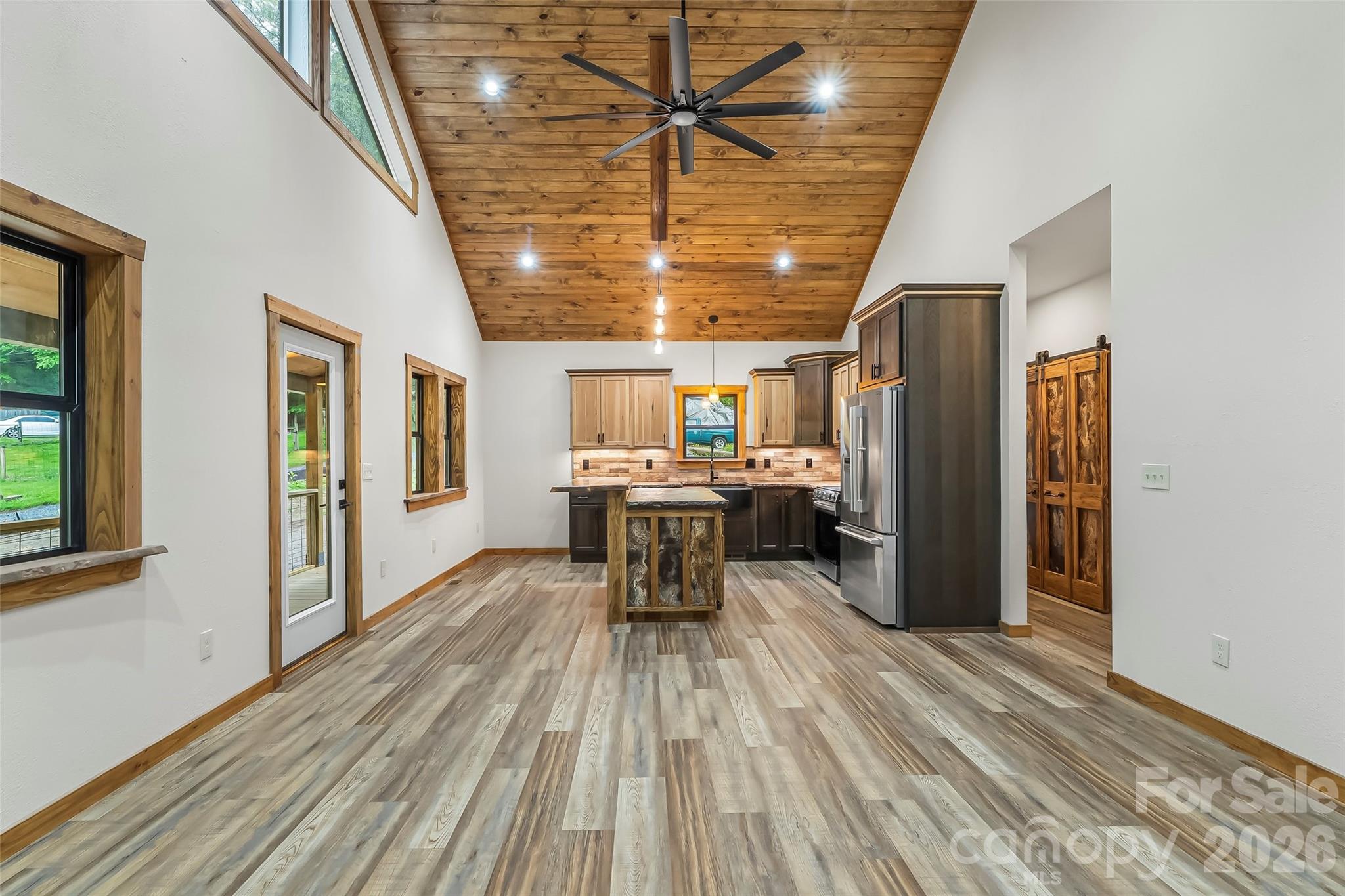 1737 Newfound Road Property Photo 12