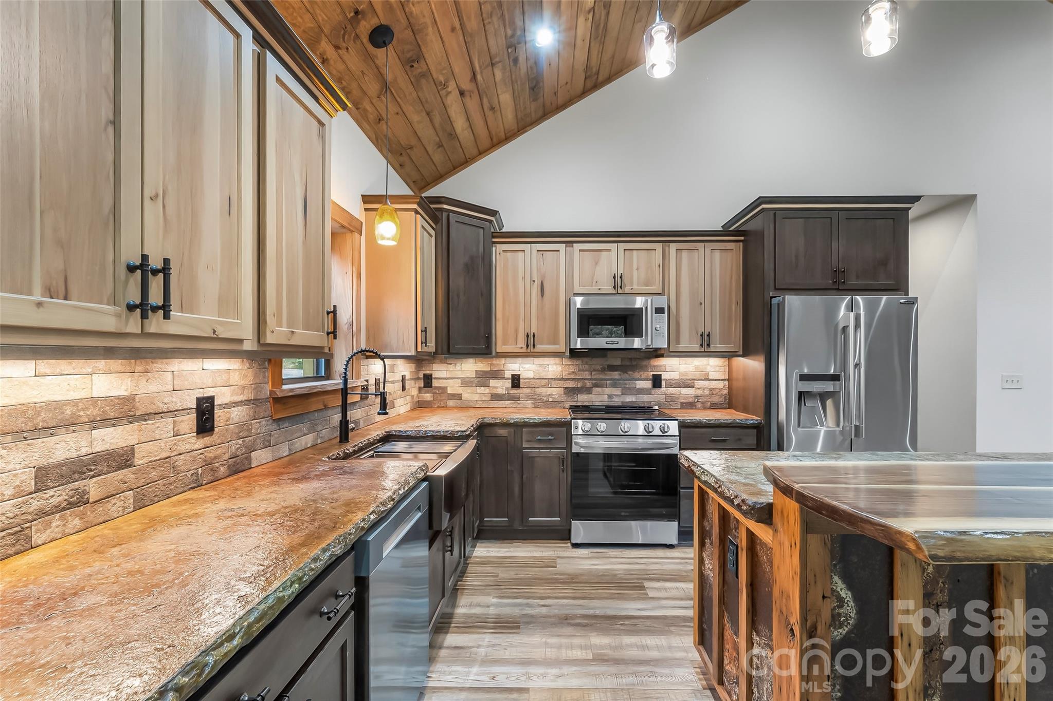 1737 Newfound Road Property Photo 17