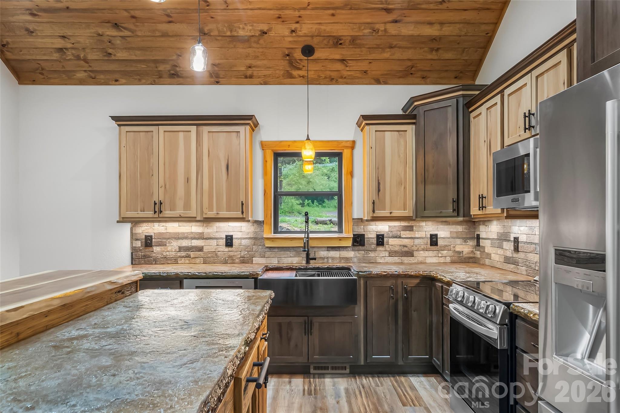 1737 Newfound Road Property Photo 18