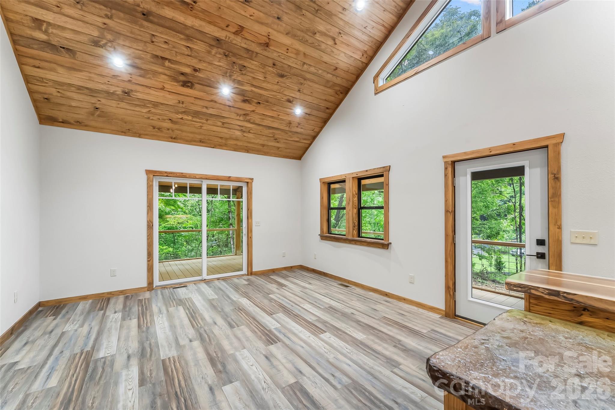 1737 Newfound Road Property Photo 23