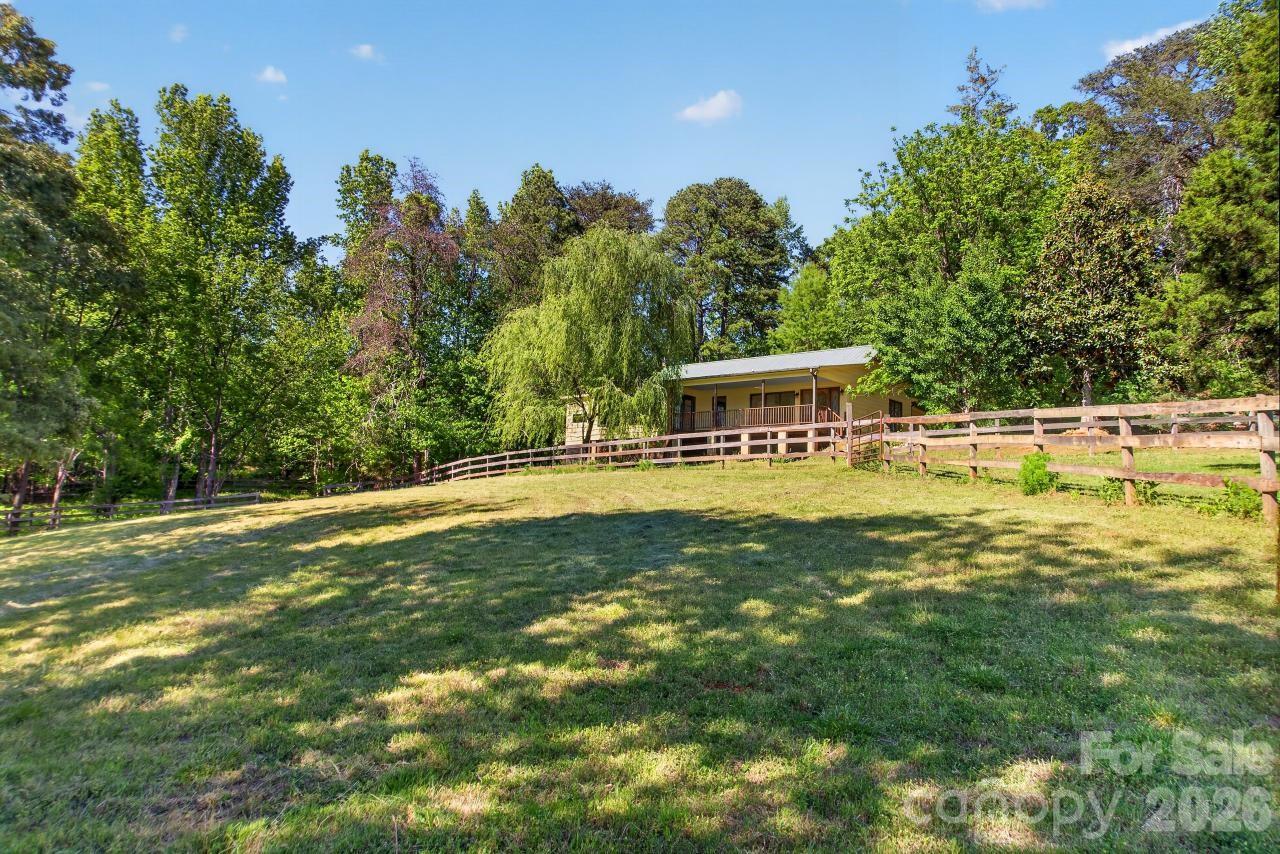 3205 Collinsville Road Property Photo 1