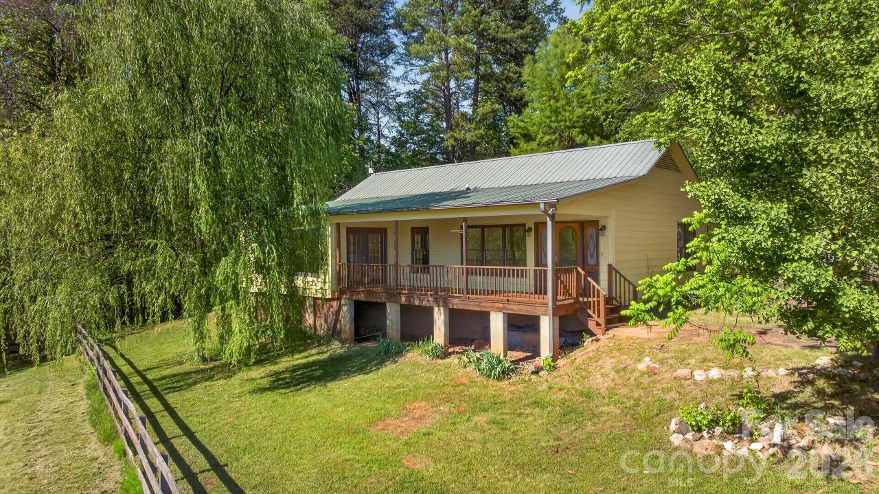 3205 Collinsville Road Property Photo 2