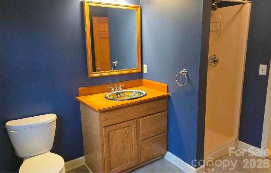 3205 Collinsville Road Property Photo 20
