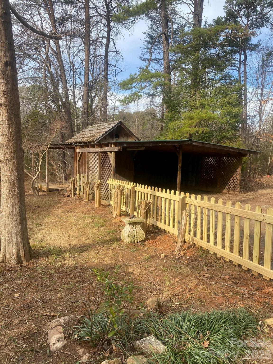 3205 Collinsville Road Property Photo 26