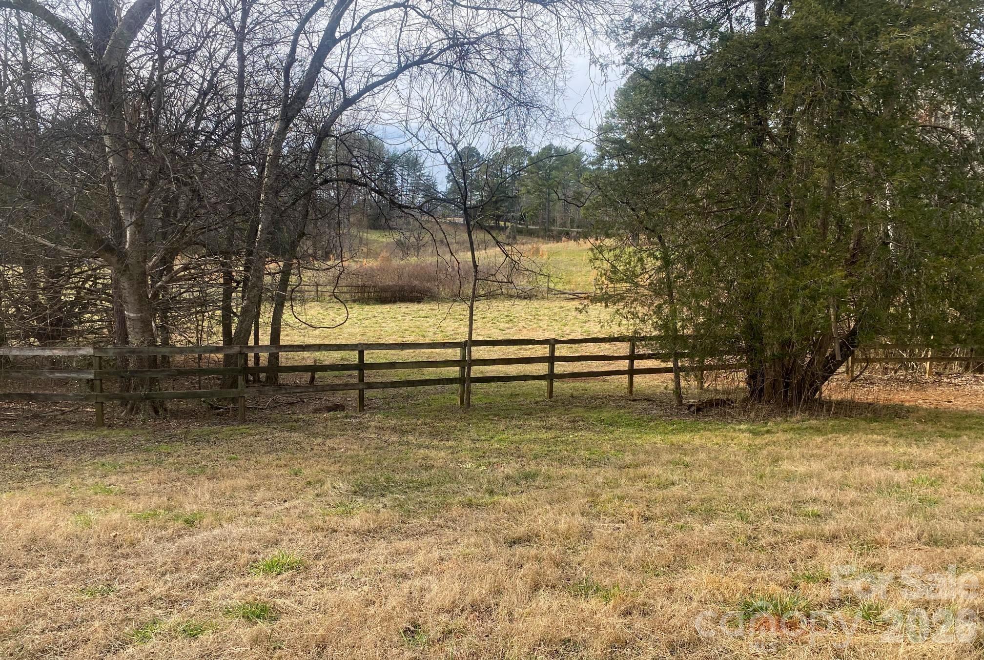 3205 Collinsville Road Property Photo 34