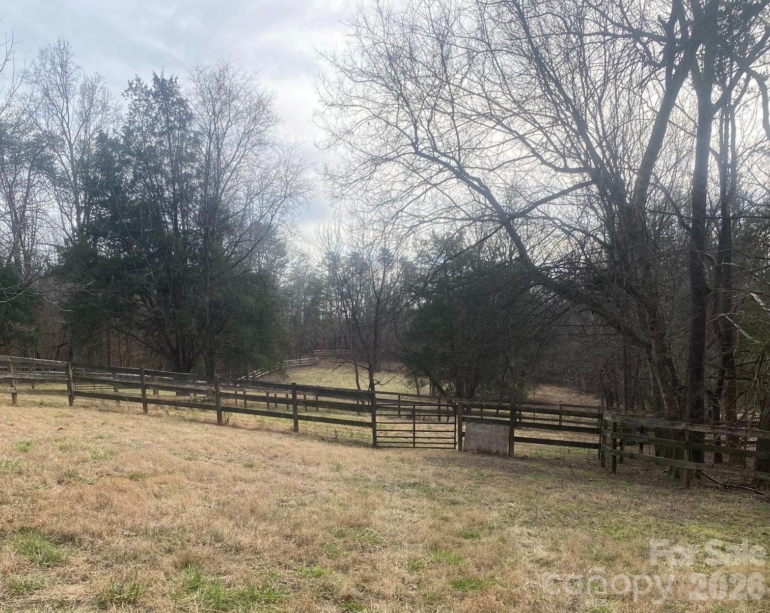 3205 Collinsville Road Property Photo 35