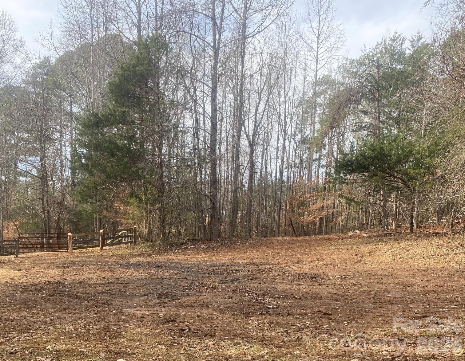 3205 Collinsville Road Property Photo 36