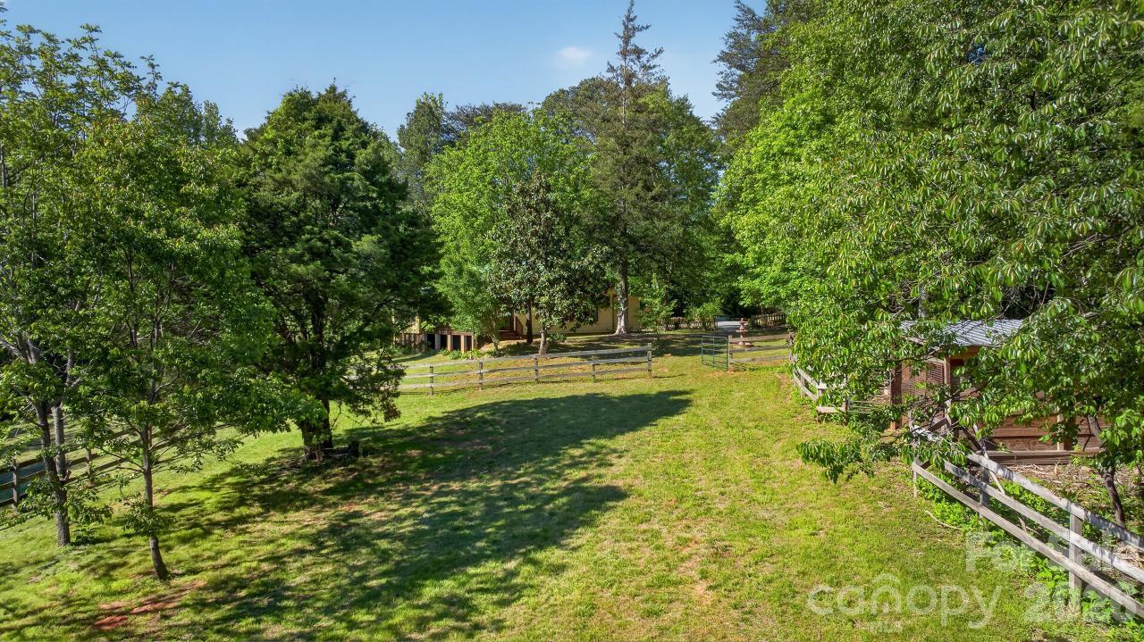 3205 Collinsville Road Property Photo 42