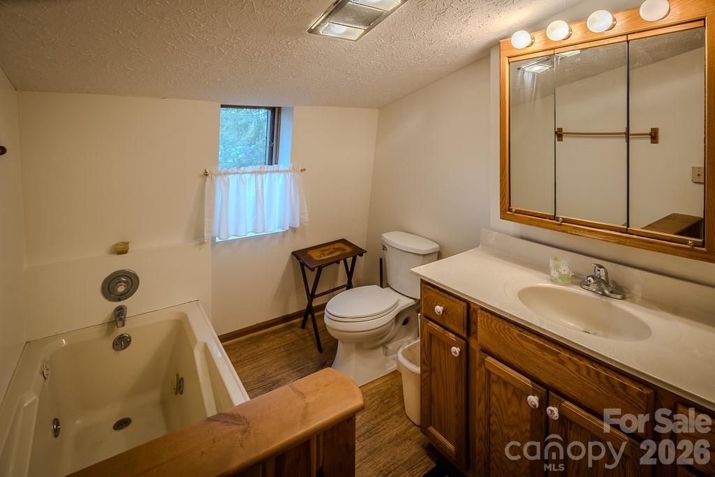 86 Hickory Lane Property Photo 32