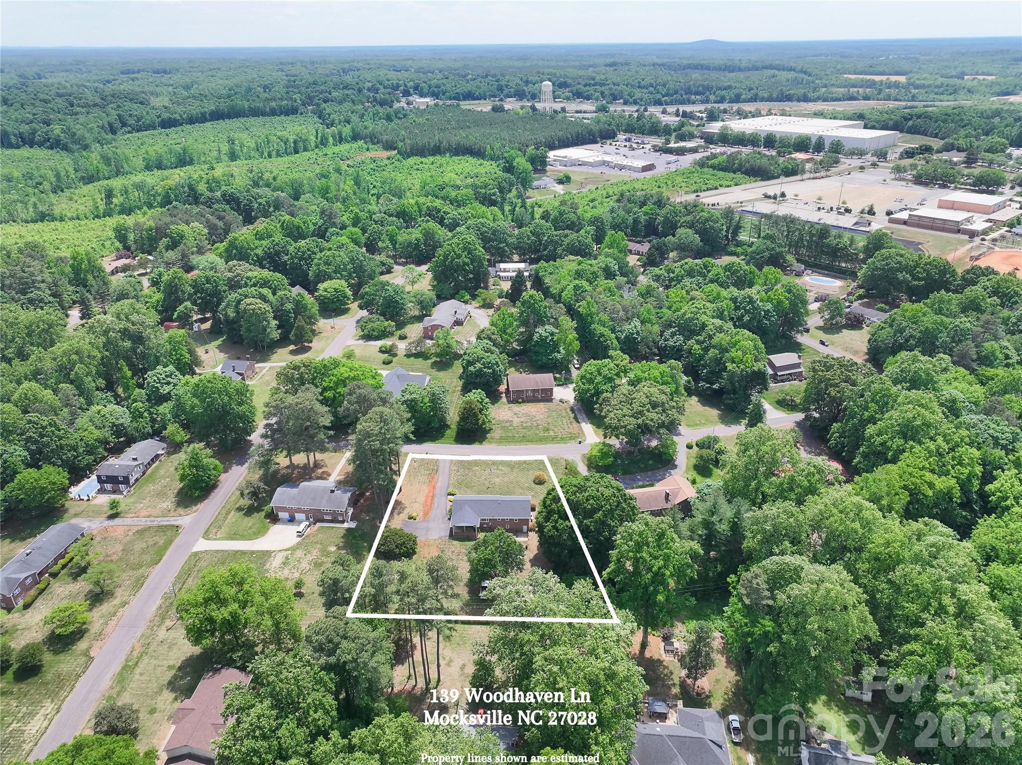 139 Woodhaven Lane Property Photo 4