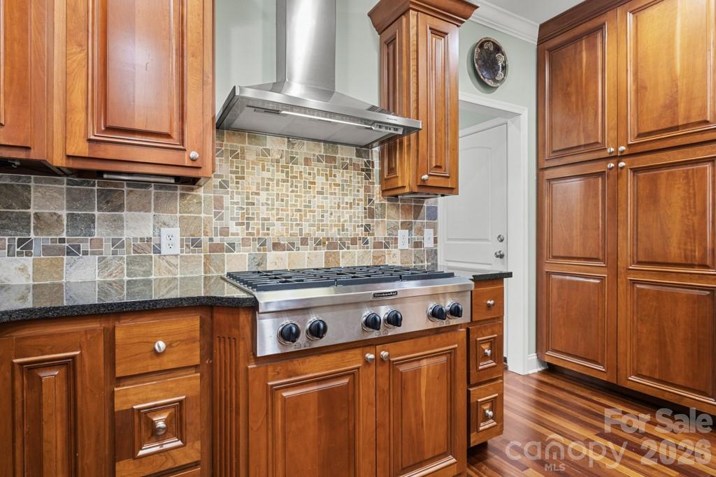 707 Luther Drive Property Photo 11