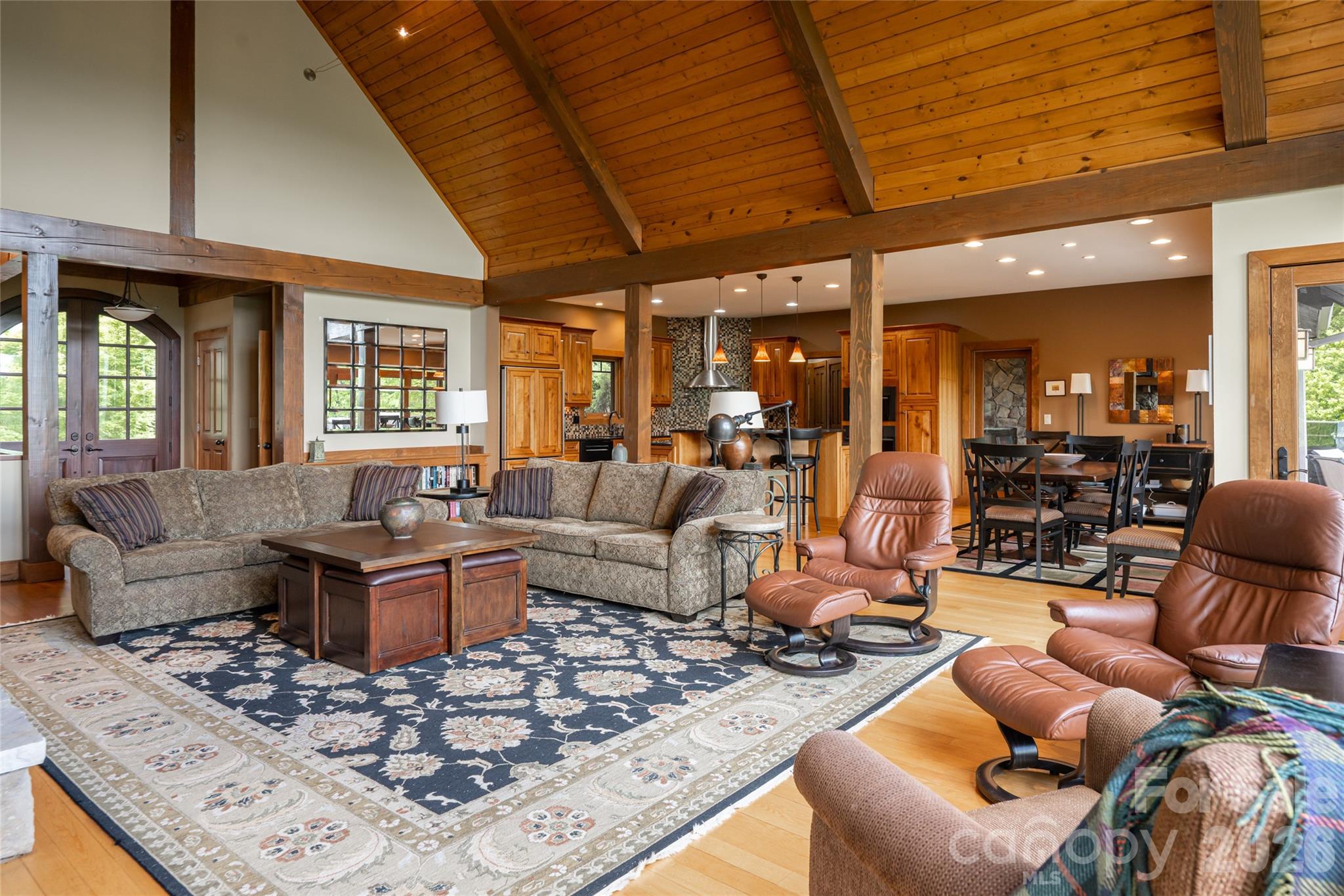 211 Boulder Ridge Drive Property Photo 8