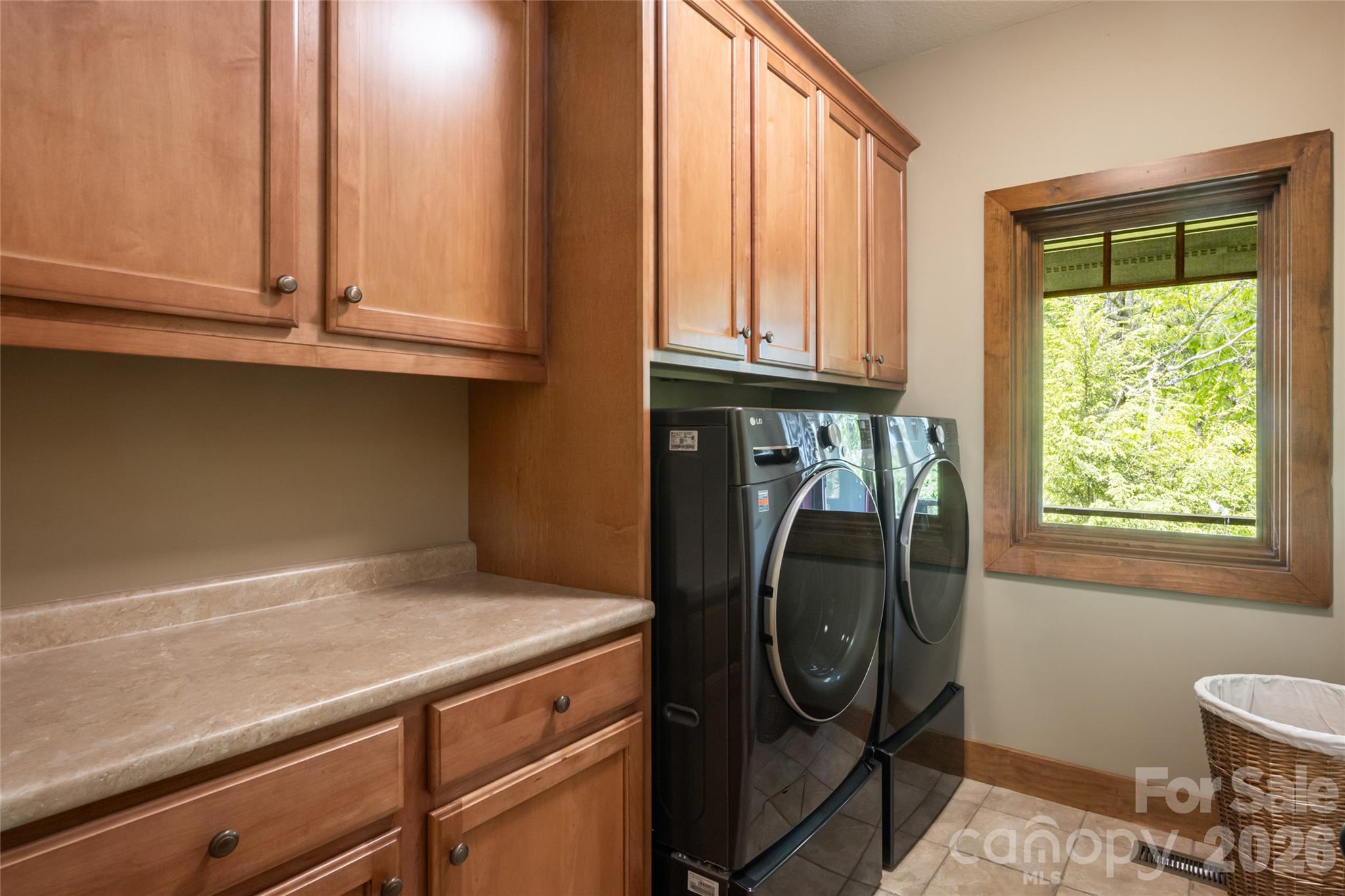 211 Boulder Ridge Drive Property Photo 22
