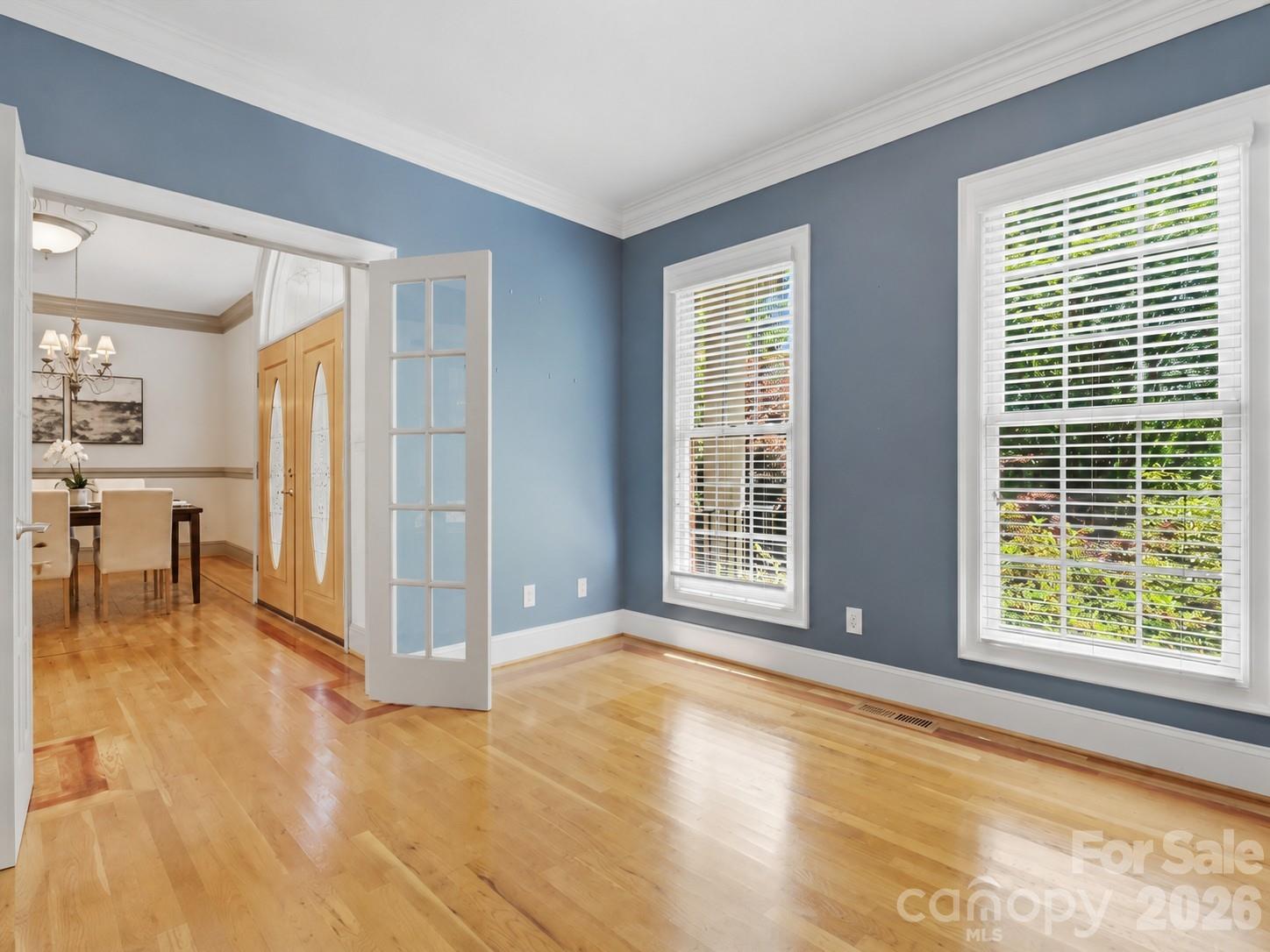707 Mayfield Court Property Photo 6