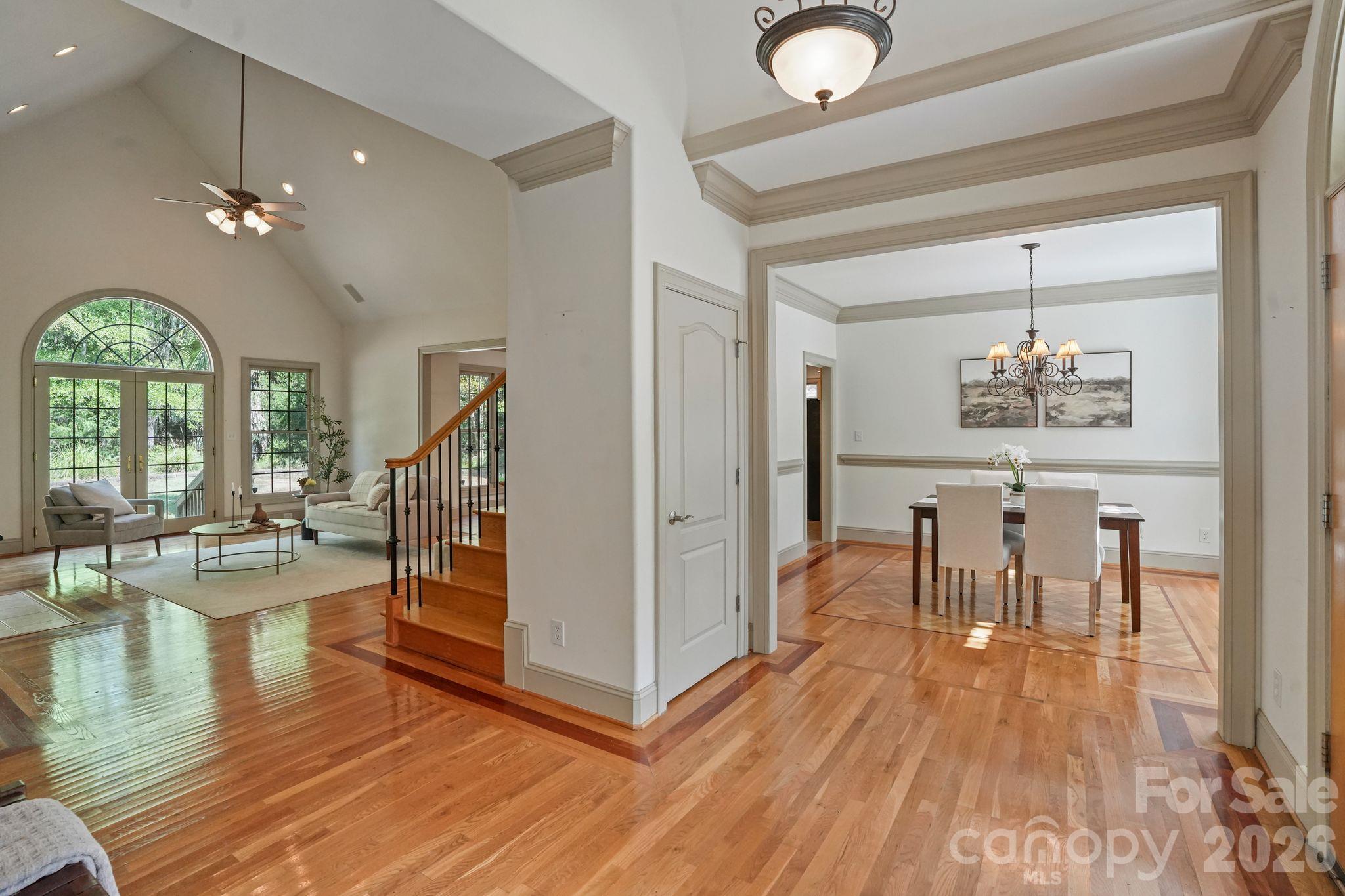 707 Mayfield Court Property Photo 6