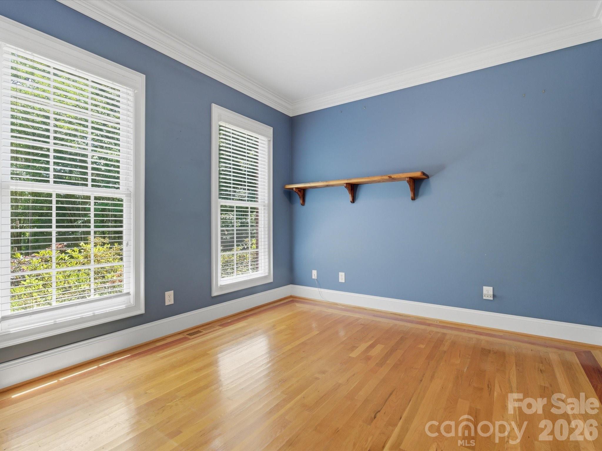 707 Mayfield Court Property Photo 7