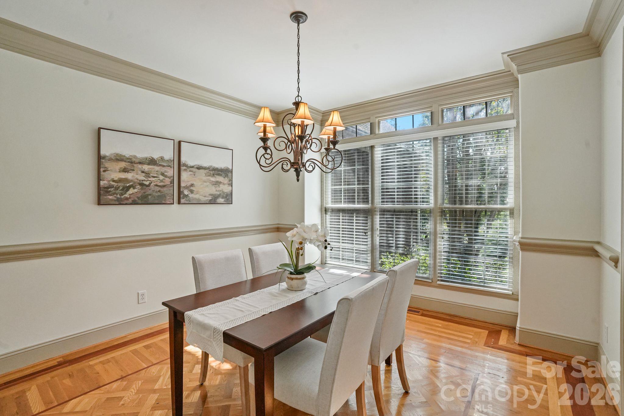 707 Mayfield Court Property Photo 7