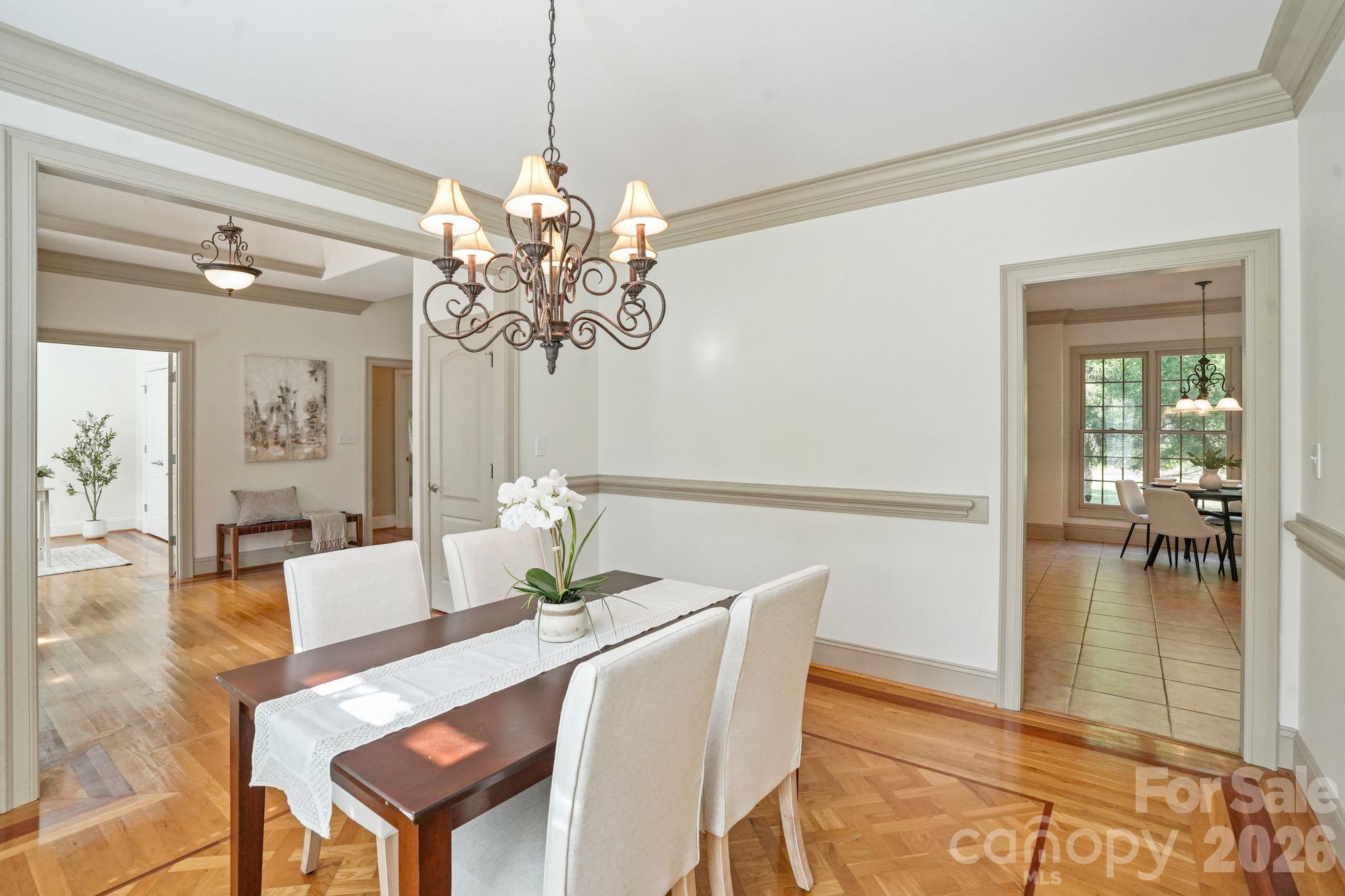 707 Mayfield Court Property Photo 8