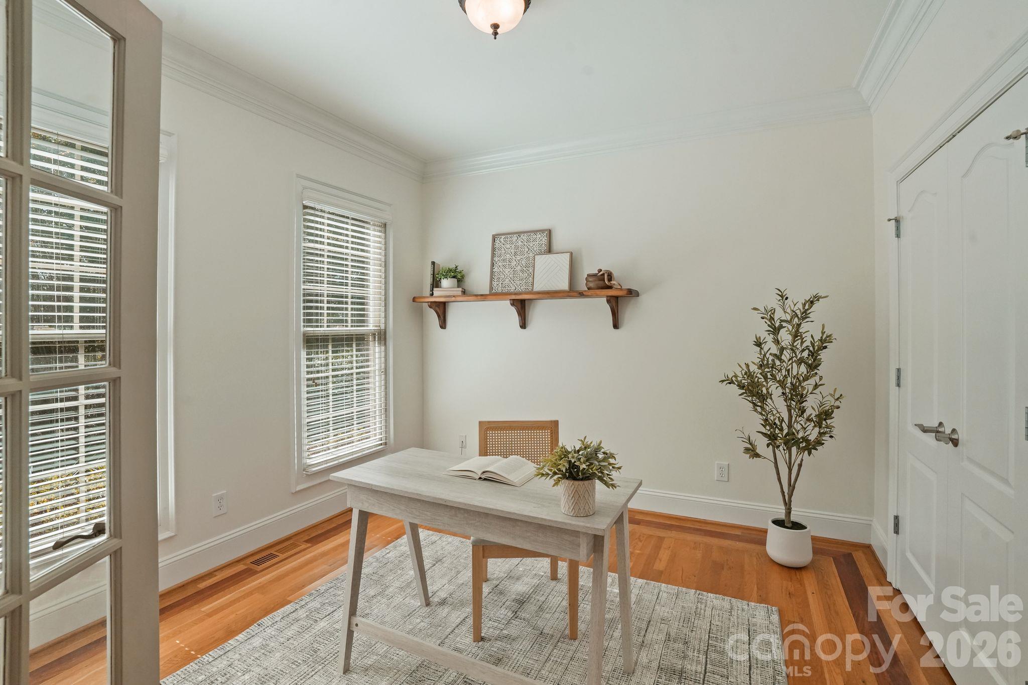 707 Mayfield Court Property Photo 10