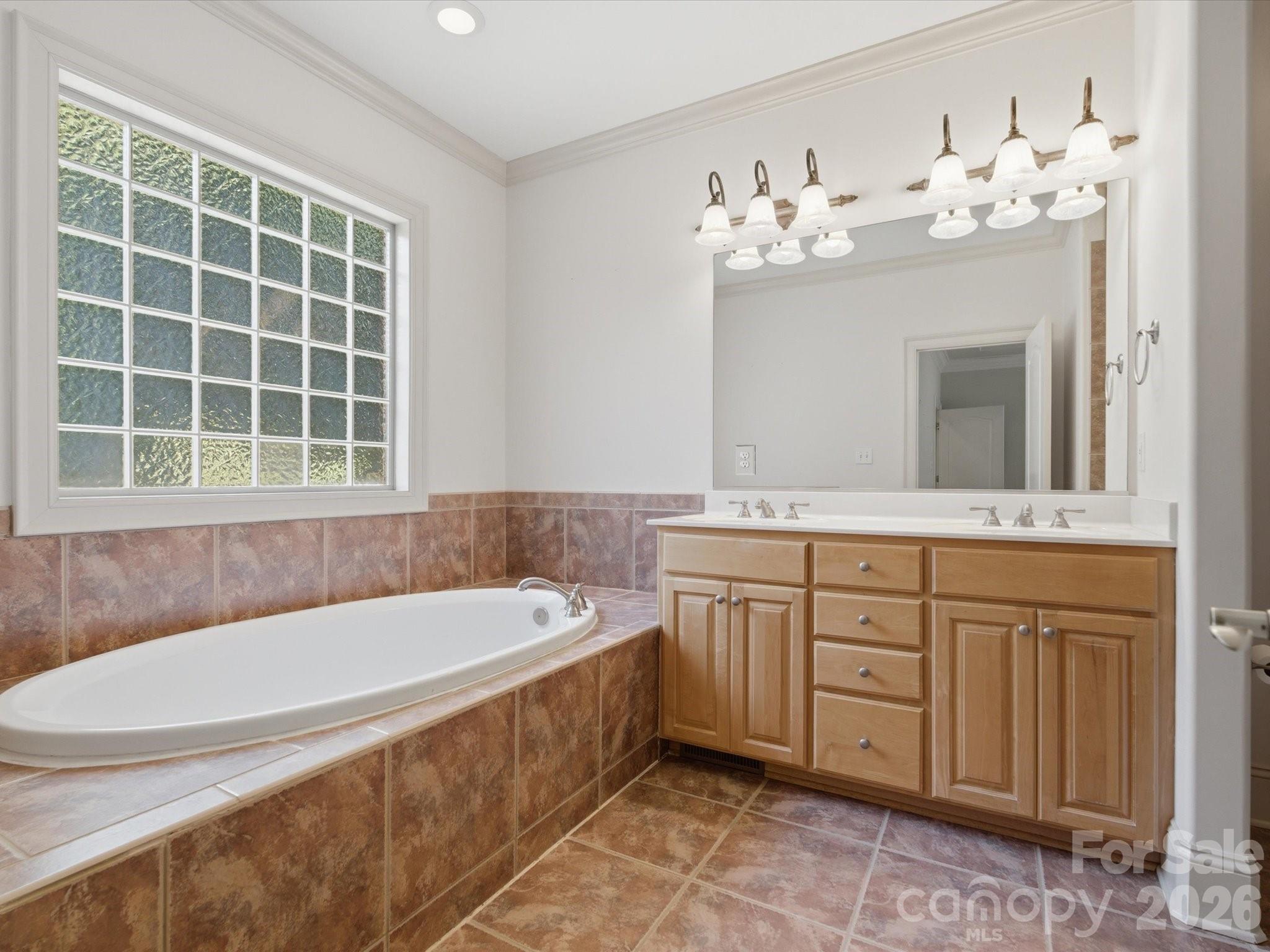 707 Mayfield Court Property Photo 19