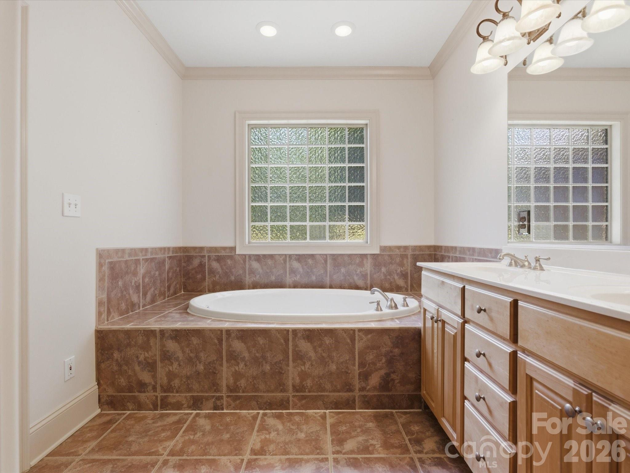 707 Mayfield Court Property Photo 21