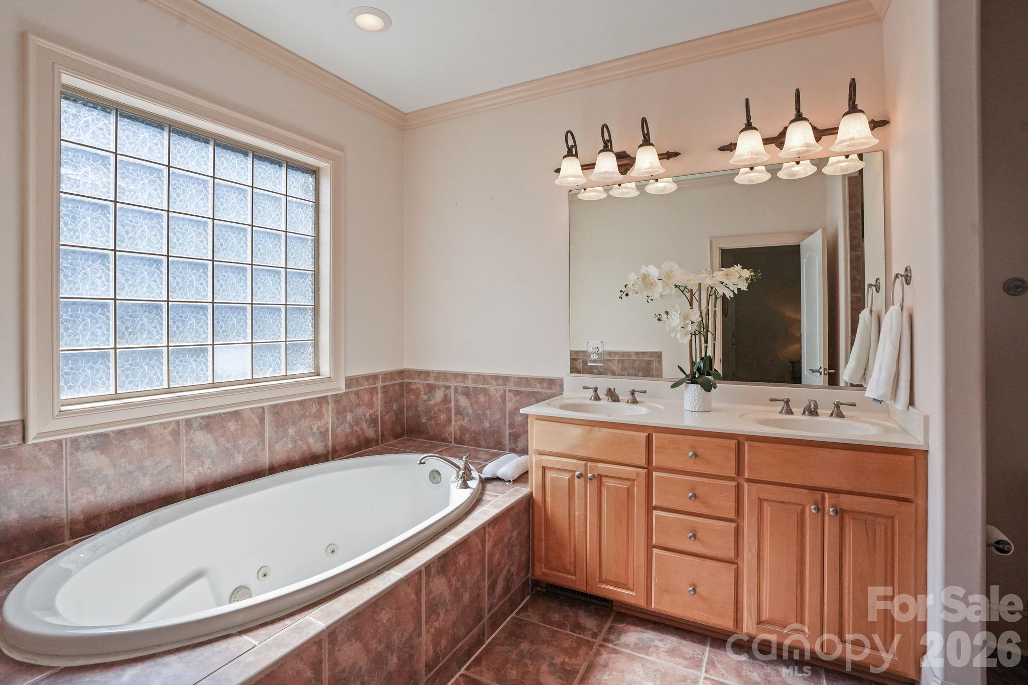 707 Mayfield Court Property Photo 22