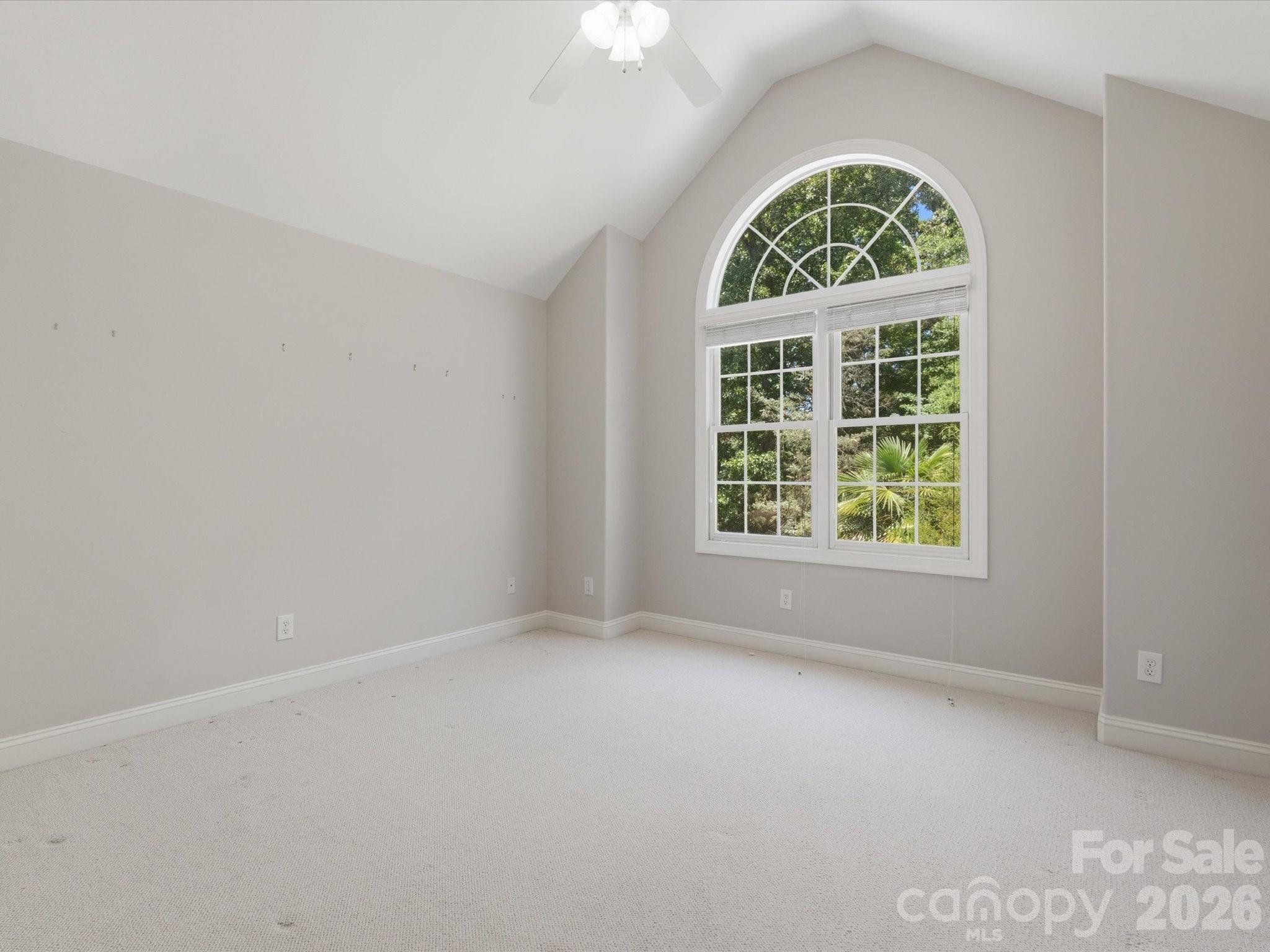 707 Mayfield Court Property Photo 23