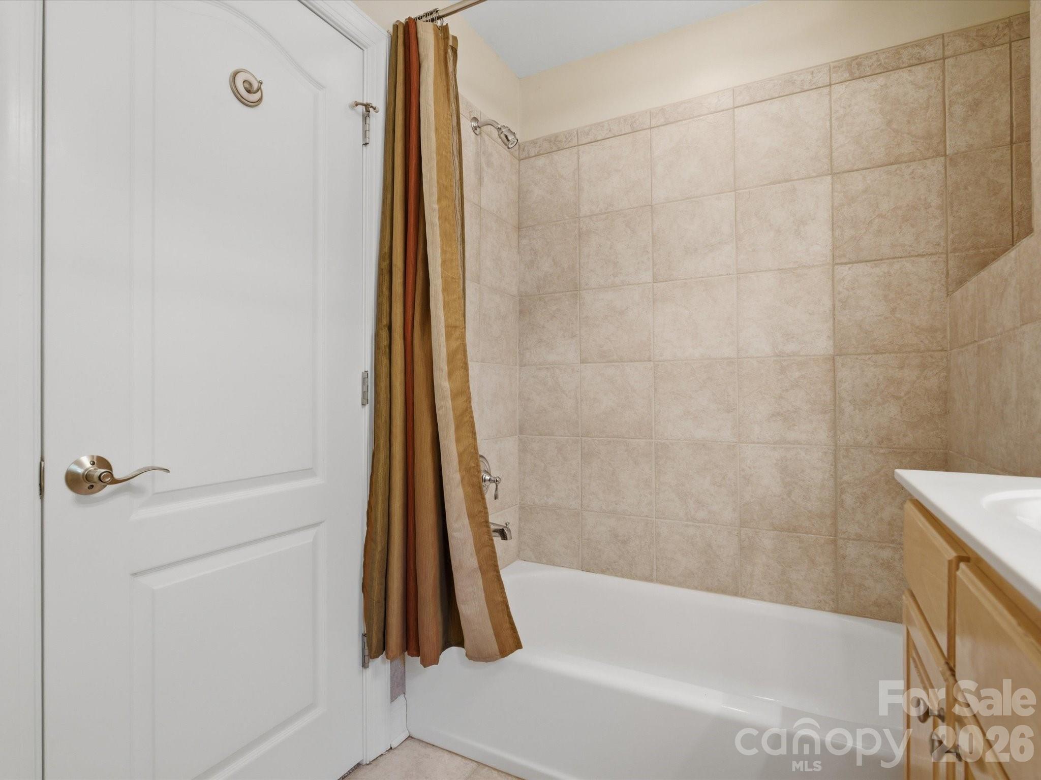 707 Mayfield Court Property Photo 25