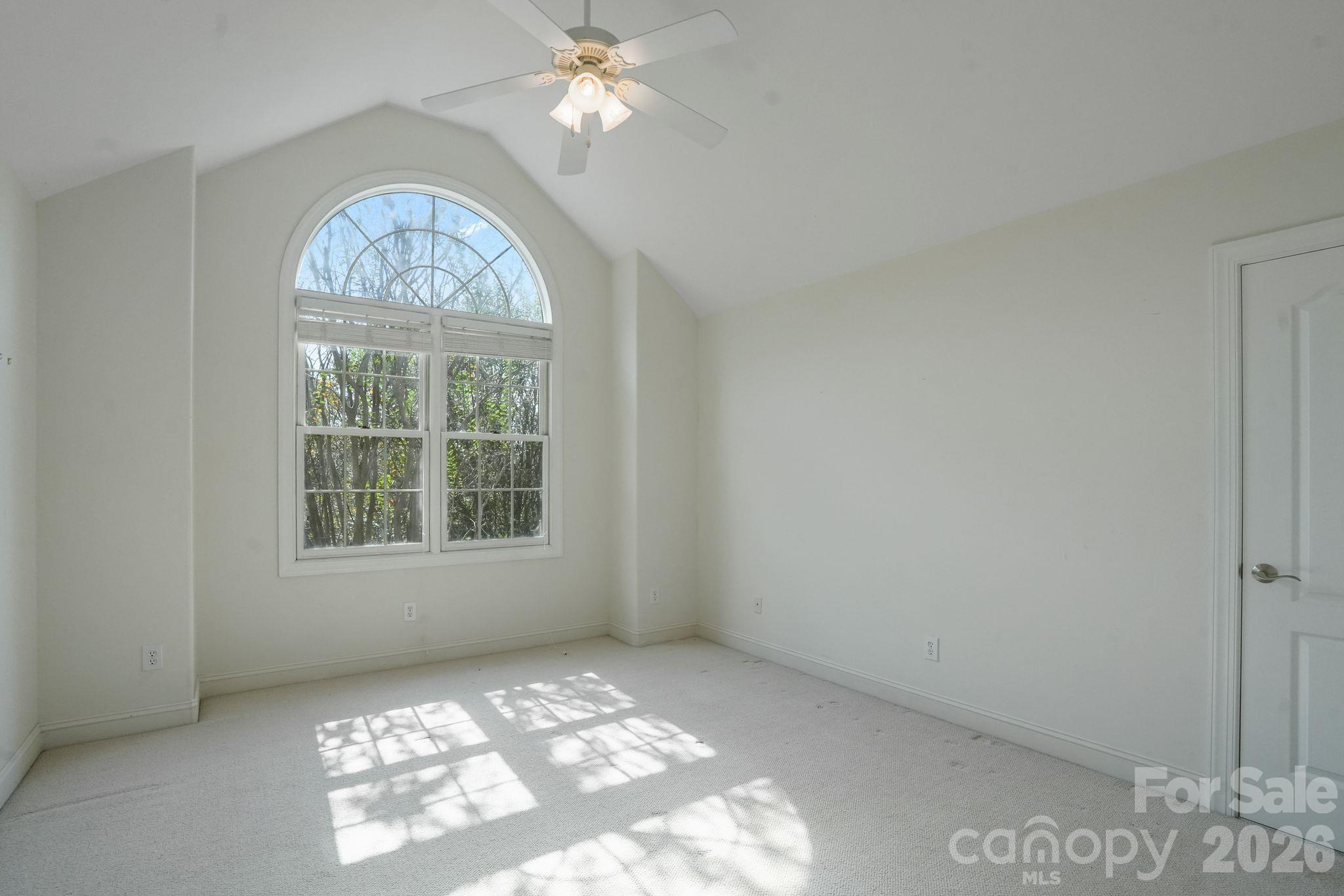 707 Mayfield Court Property Photo 25