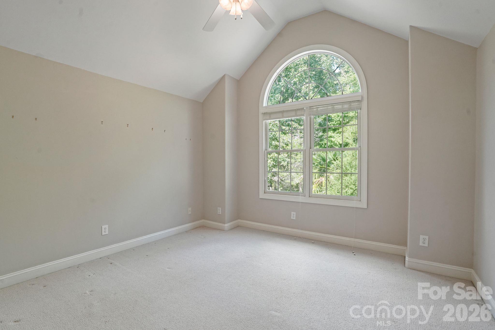 707 Mayfield Court Property Photo 28