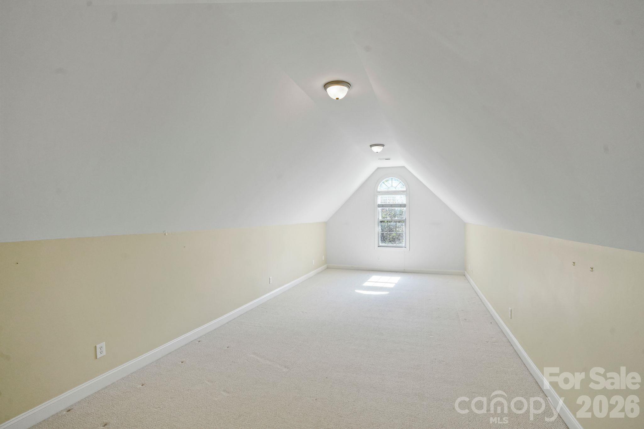 707 Mayfield Court Property Photo 29