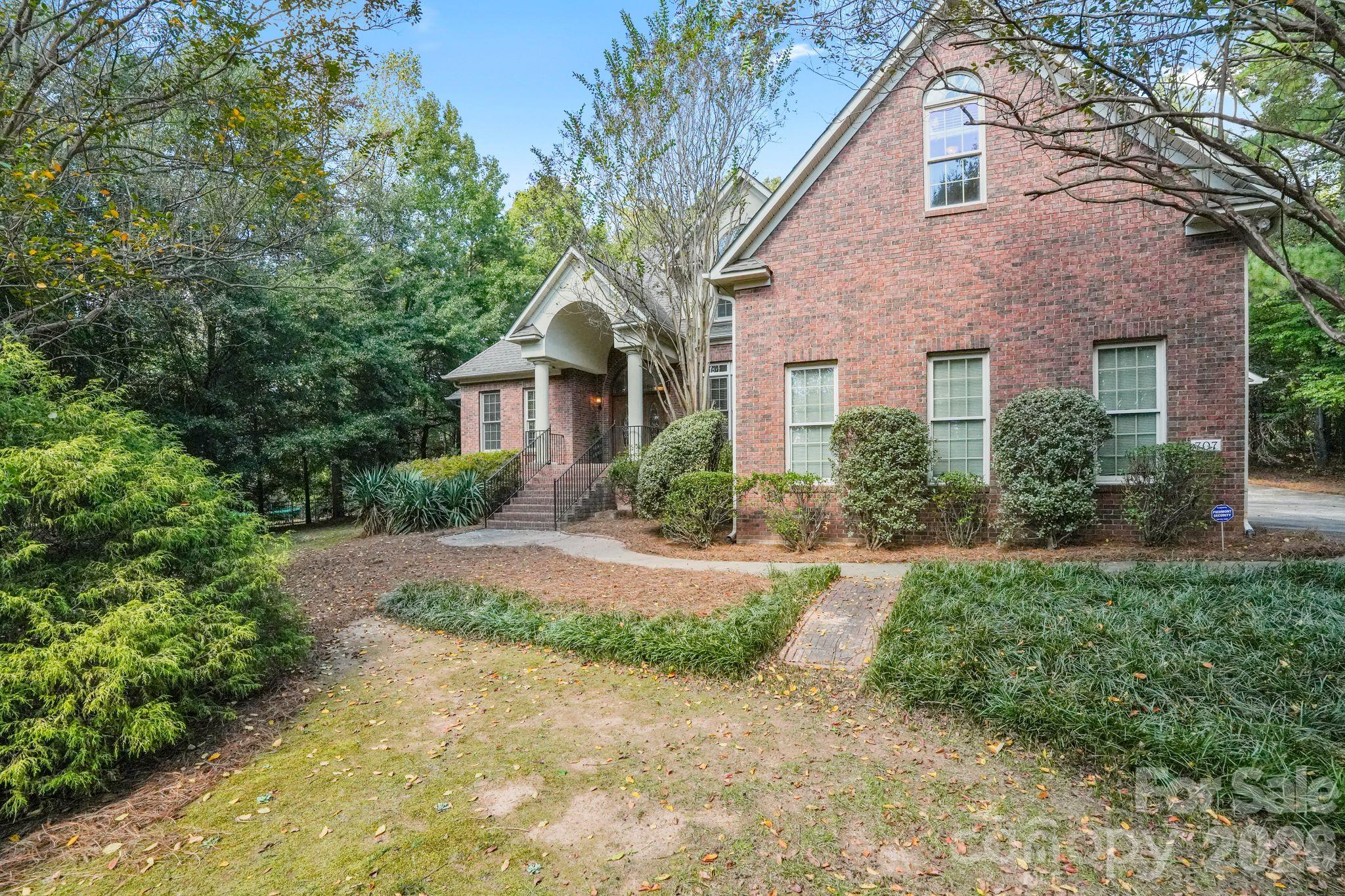 707 Mayfield Court Property Photo 45