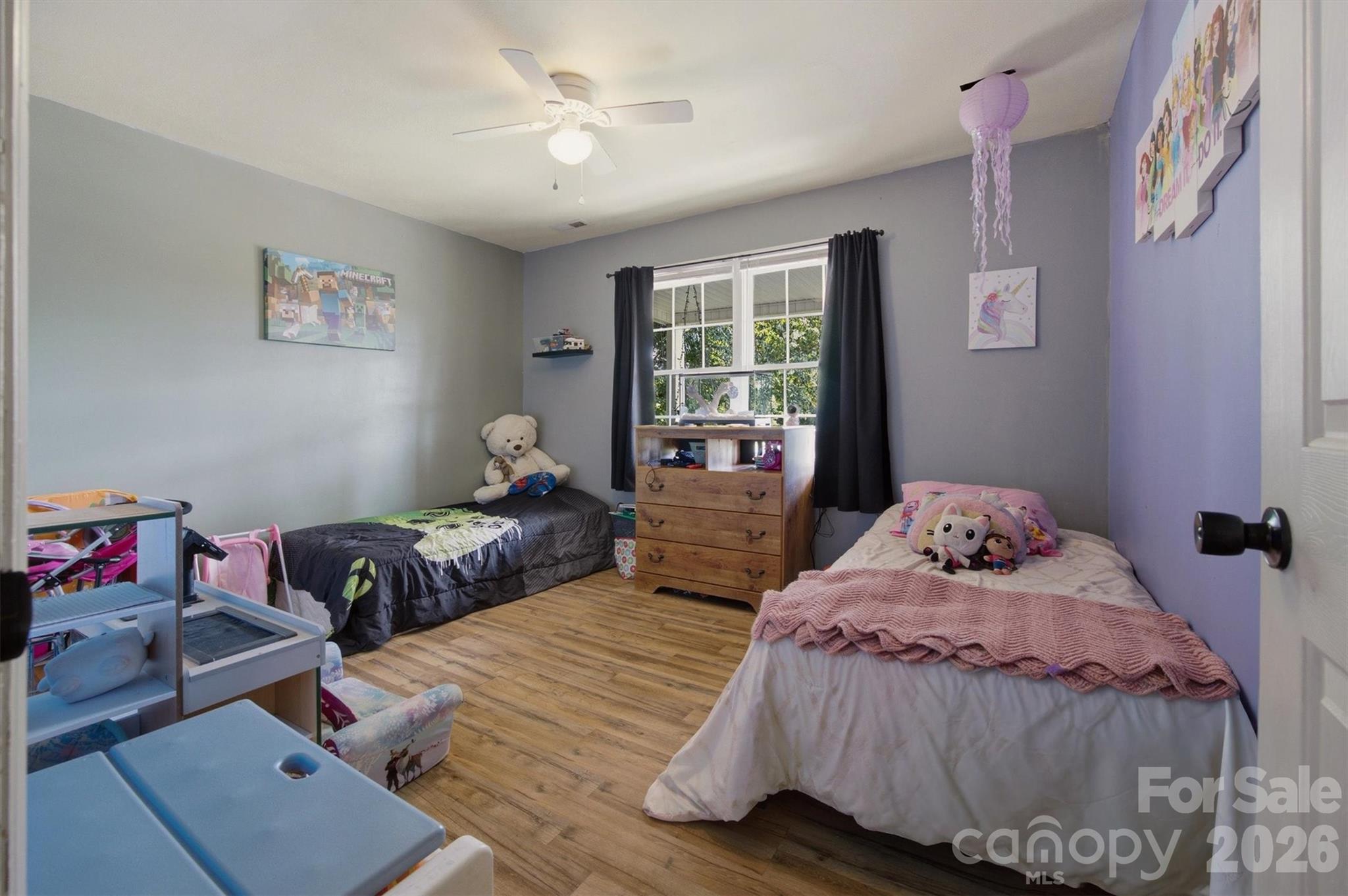 1404 Castle Court Property Photo 24