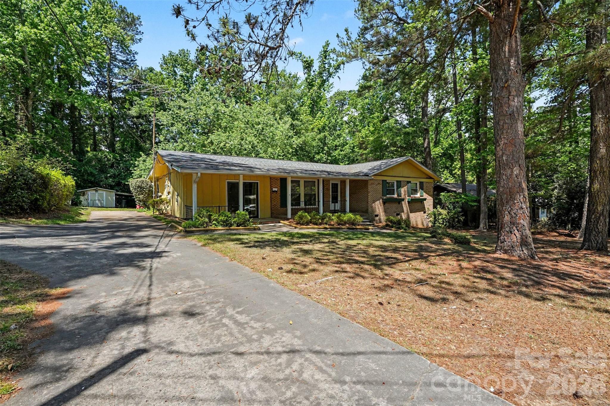 1304 Shannon Drive Property Photo 3