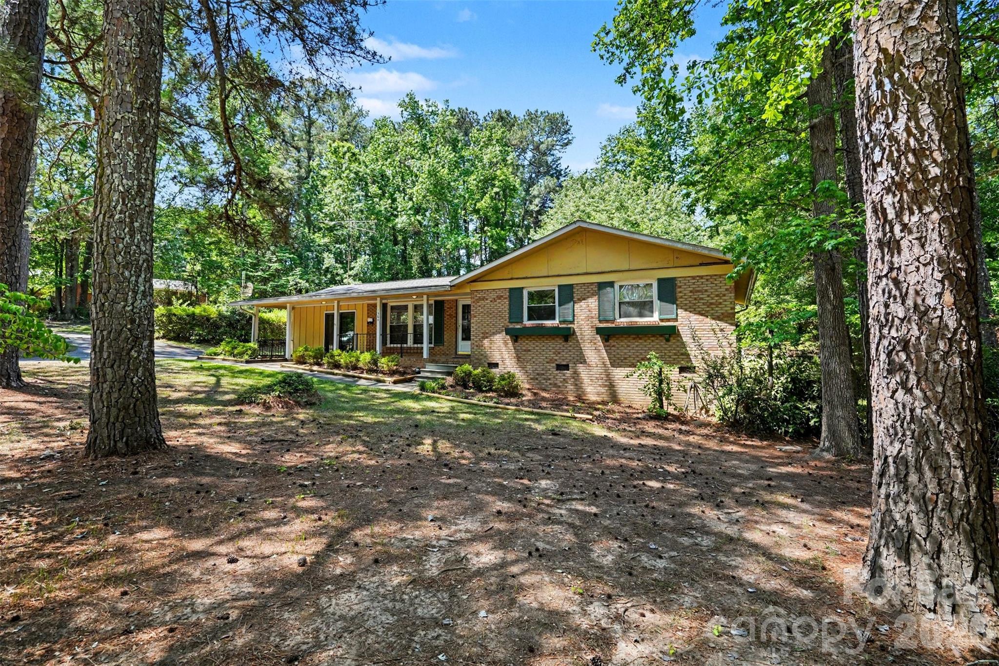 1304 Shannon Drive Property Photo 4