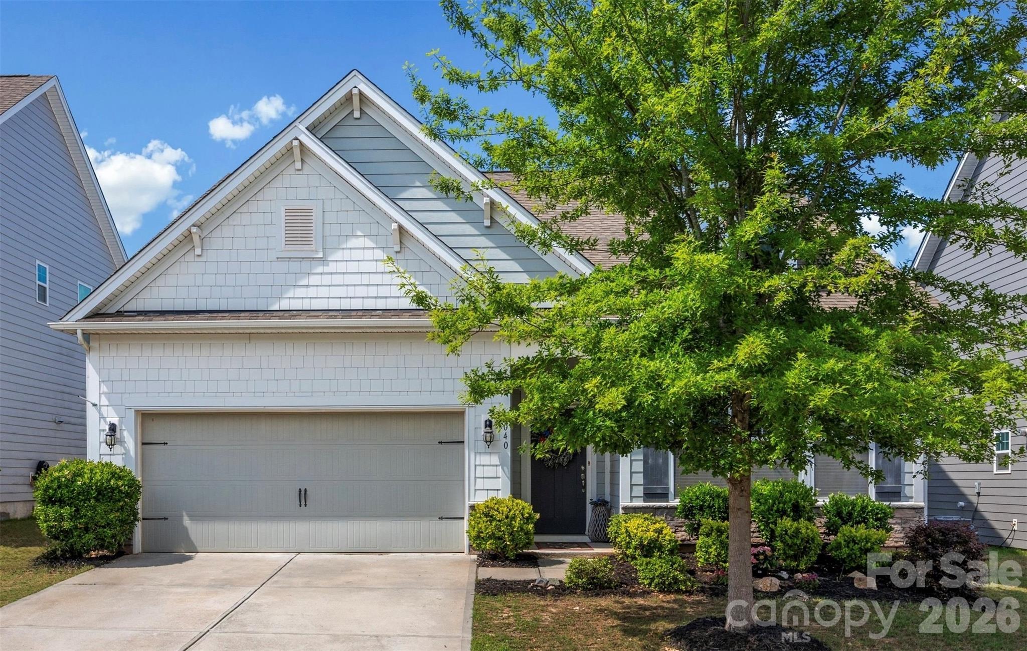 7040 Chrysanthemum Road Property Photo 2