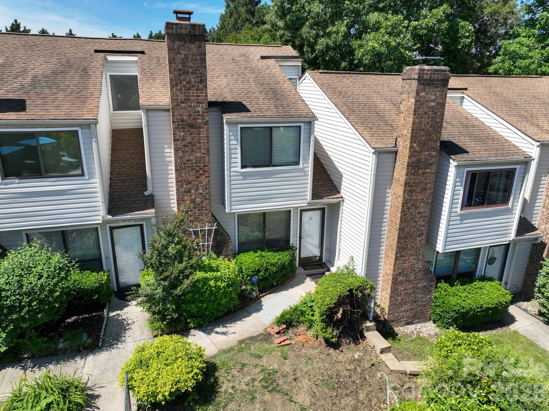 10969 Carmel Crossing Road Property Photo 4