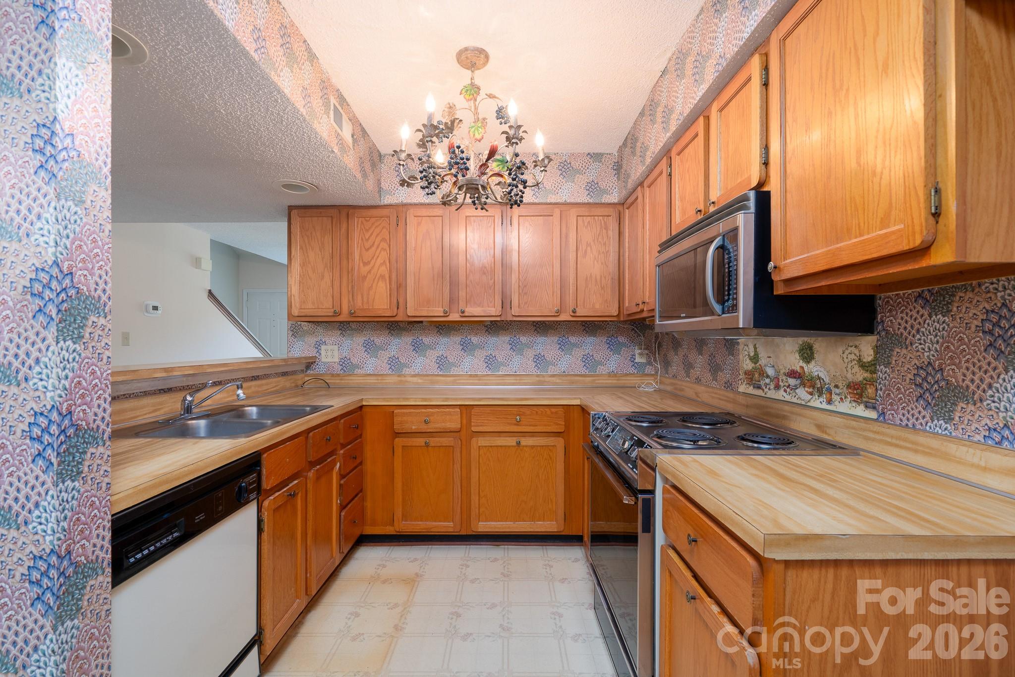 10969 Carmel Crossing Road Property Photo 12
