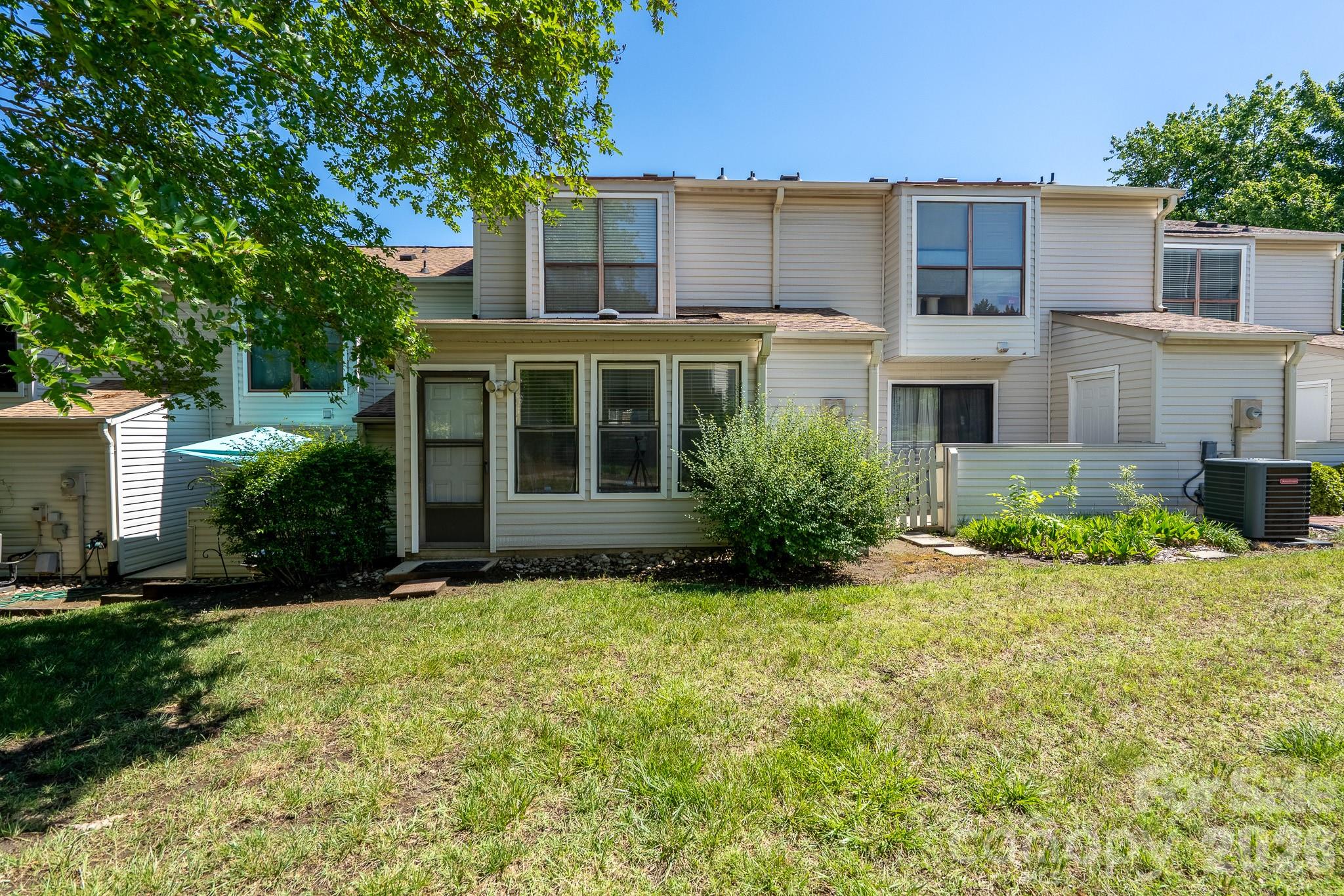 10969 Carmel Crossing Road Property Photo 34