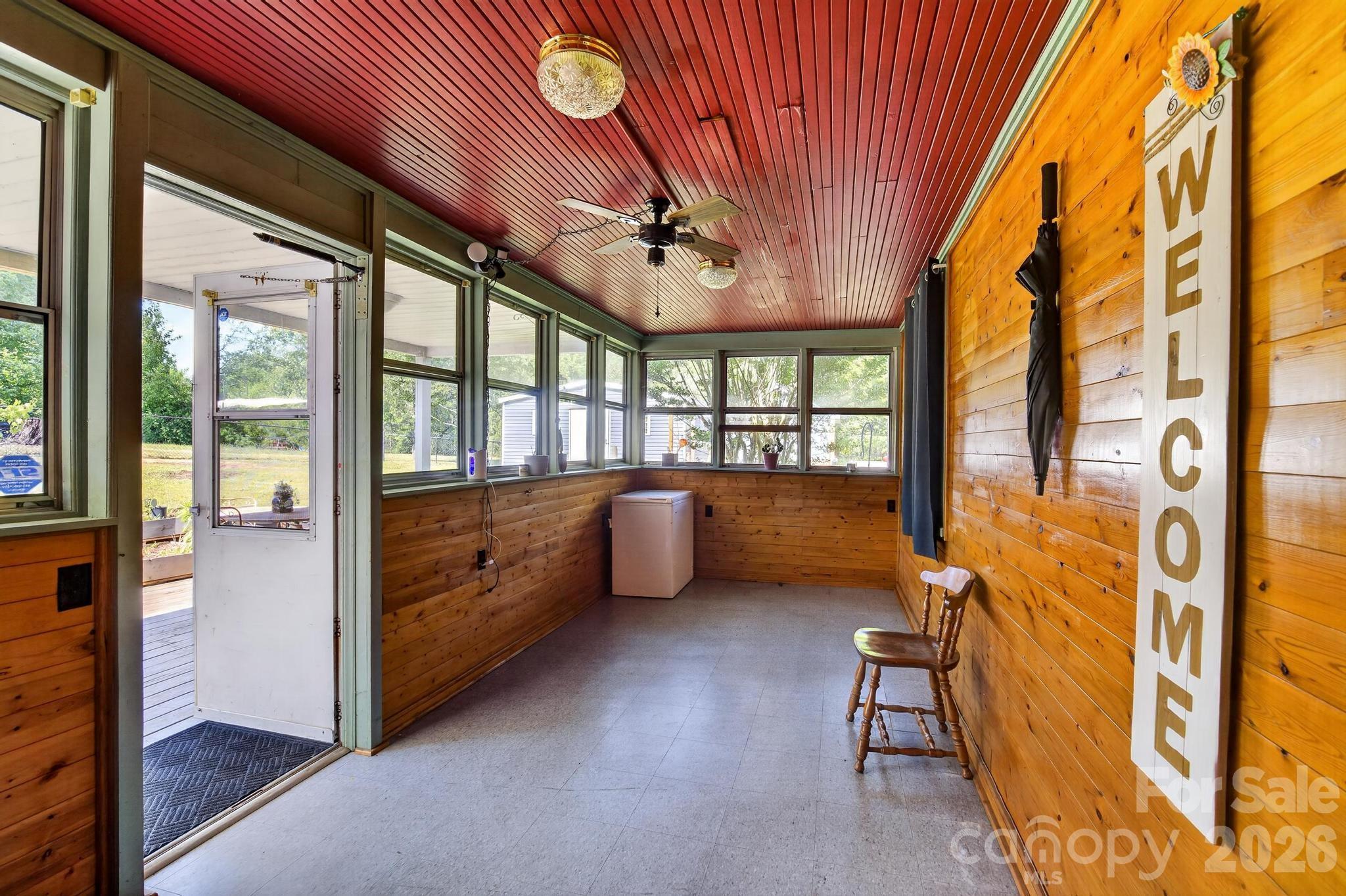 828 Jamestown Road Property Photo 3