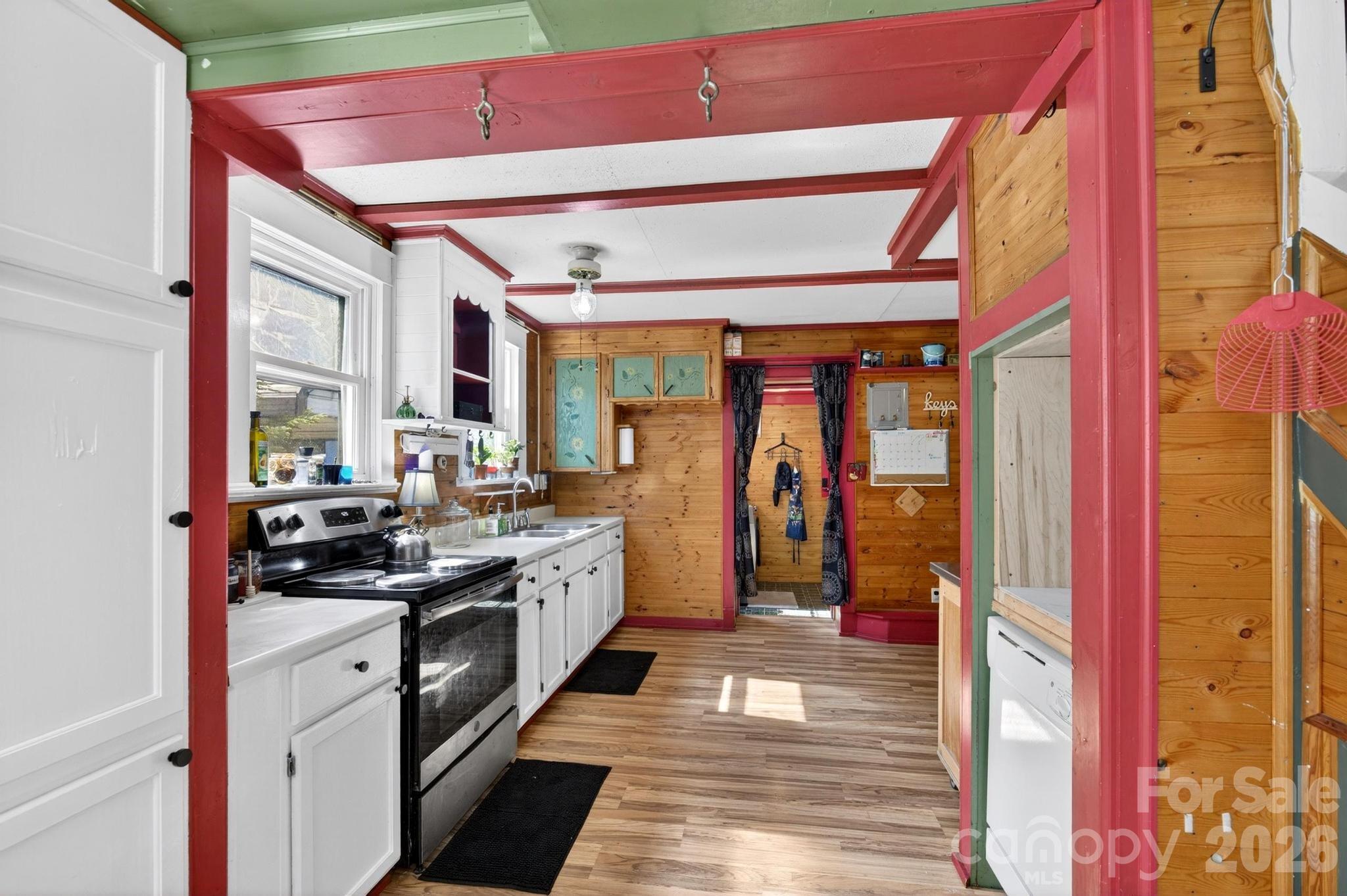 828 Jamestown Road Property Photo 11