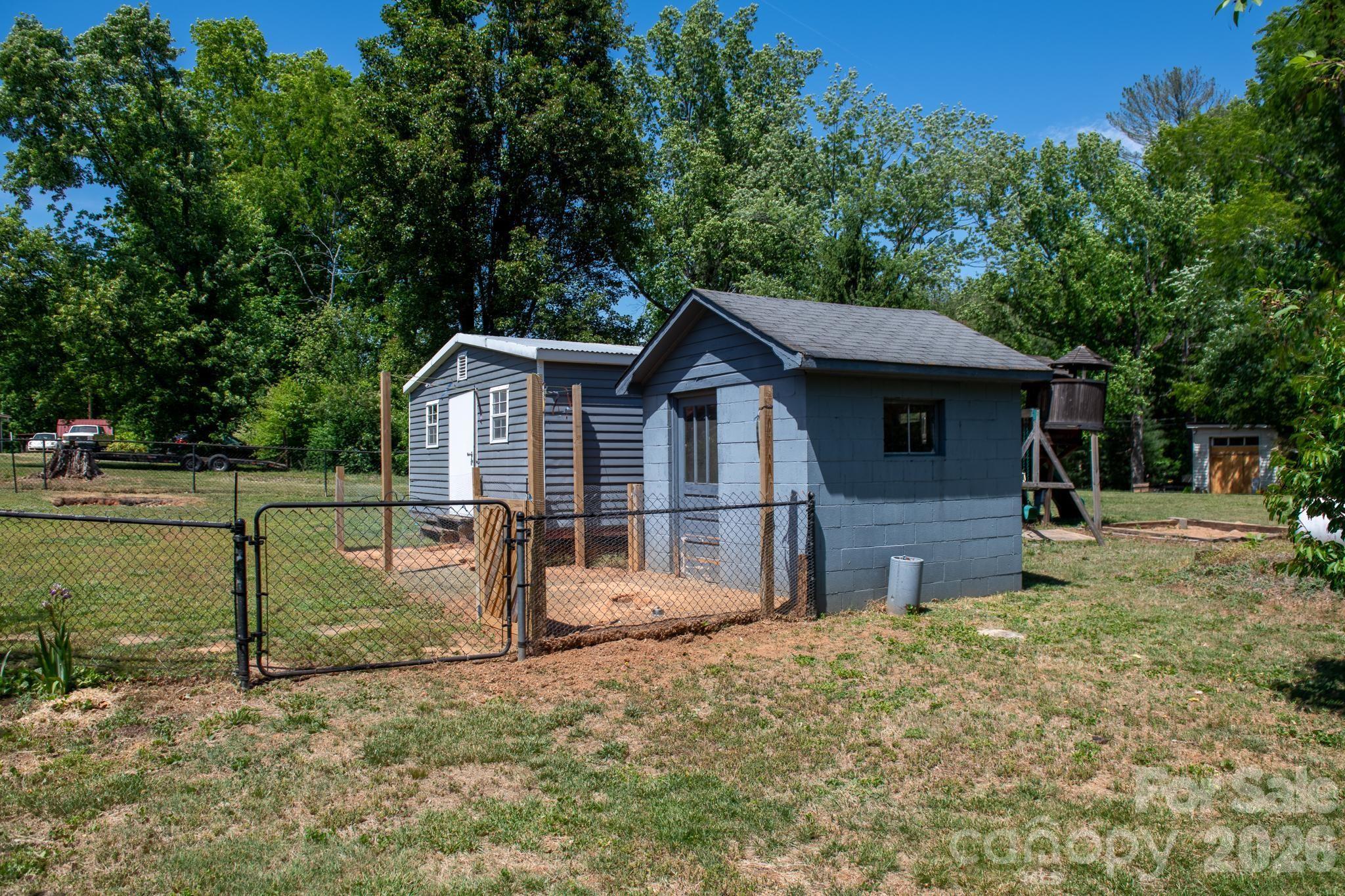 828 Jamestown Road Property Photo 23