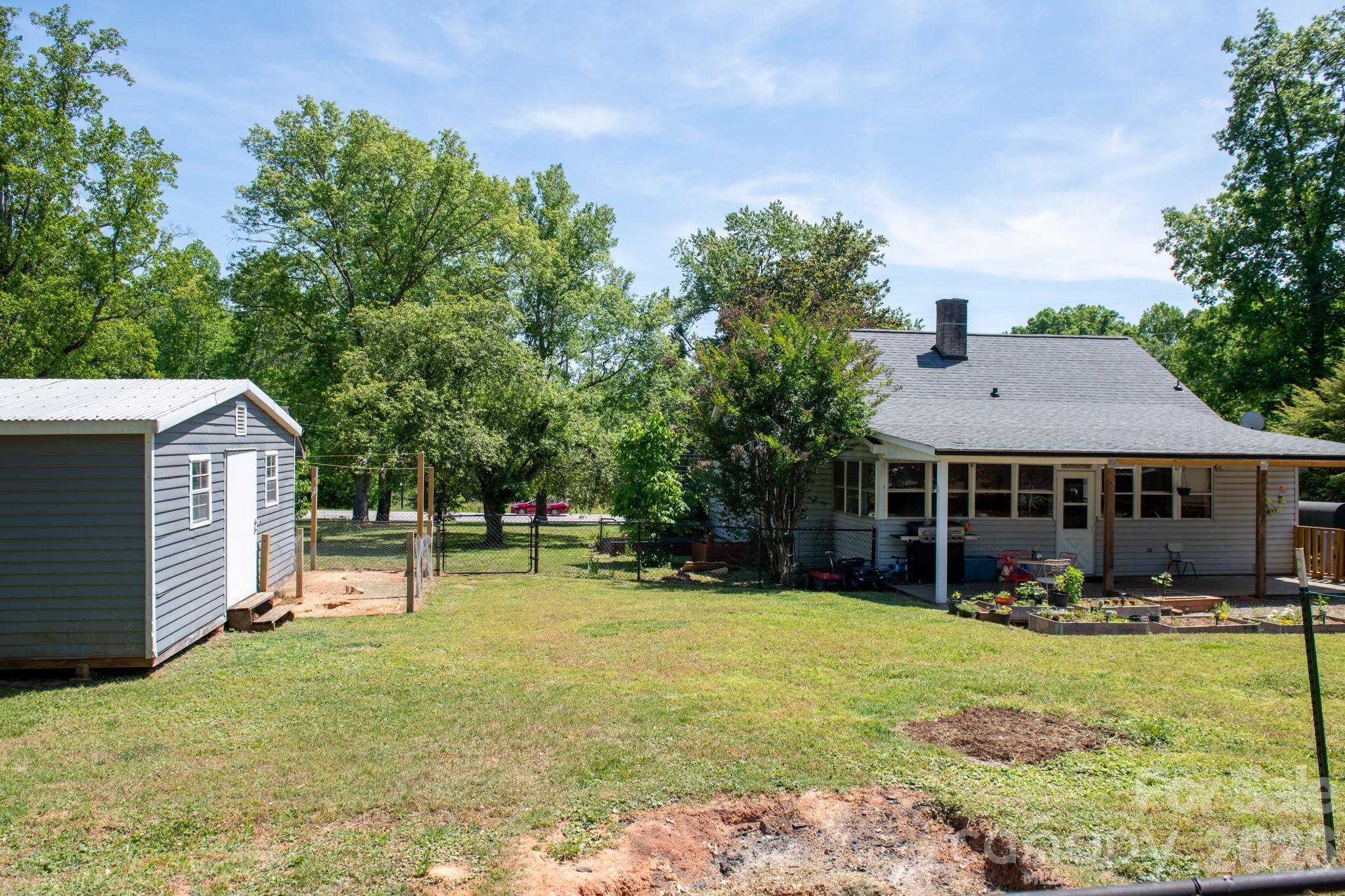 828 Jamestown Road Property Photo 26