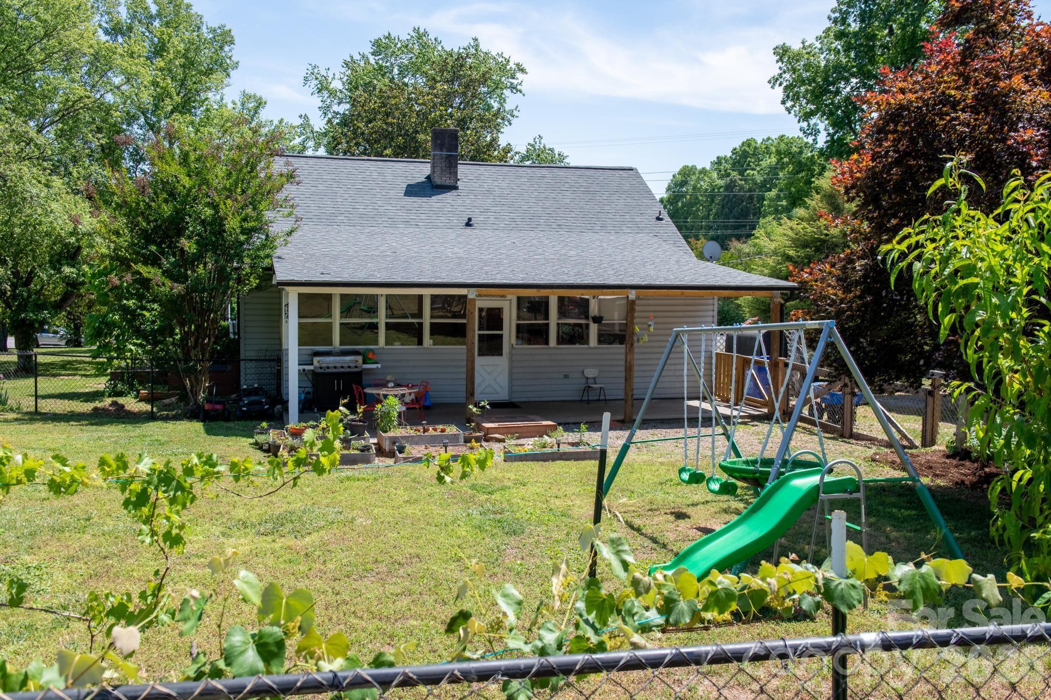 828 Jamestown Road Property Photo 27