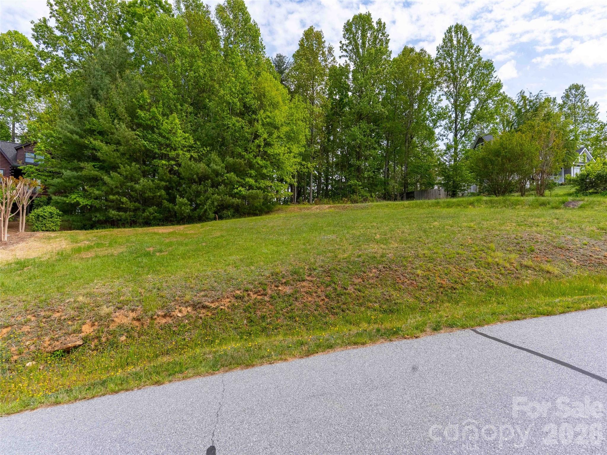 661 Whites Lake Boulevard Property Photo 11